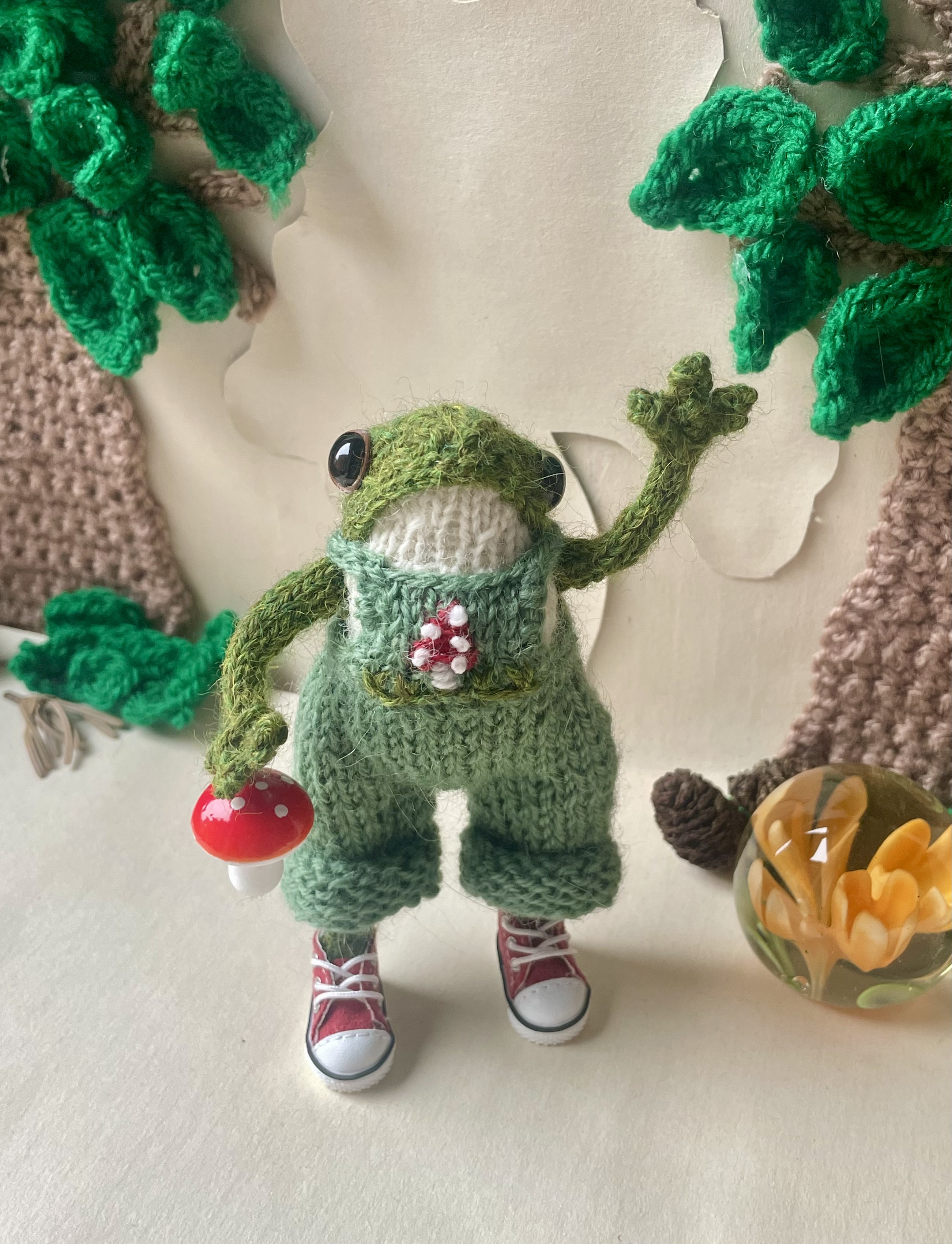 Tom the little knitted Frog