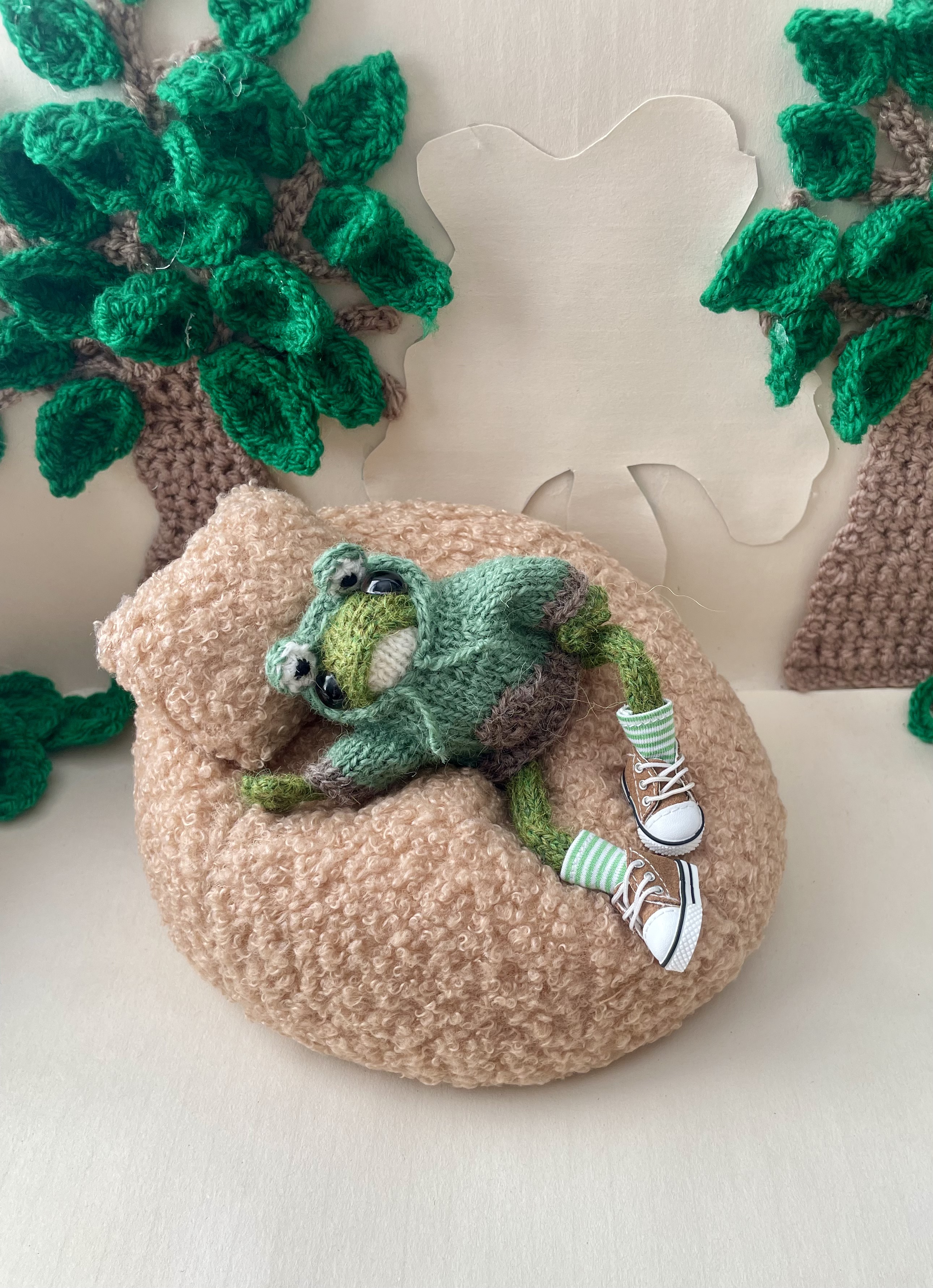 Little bean bag for Froggies or small dolls