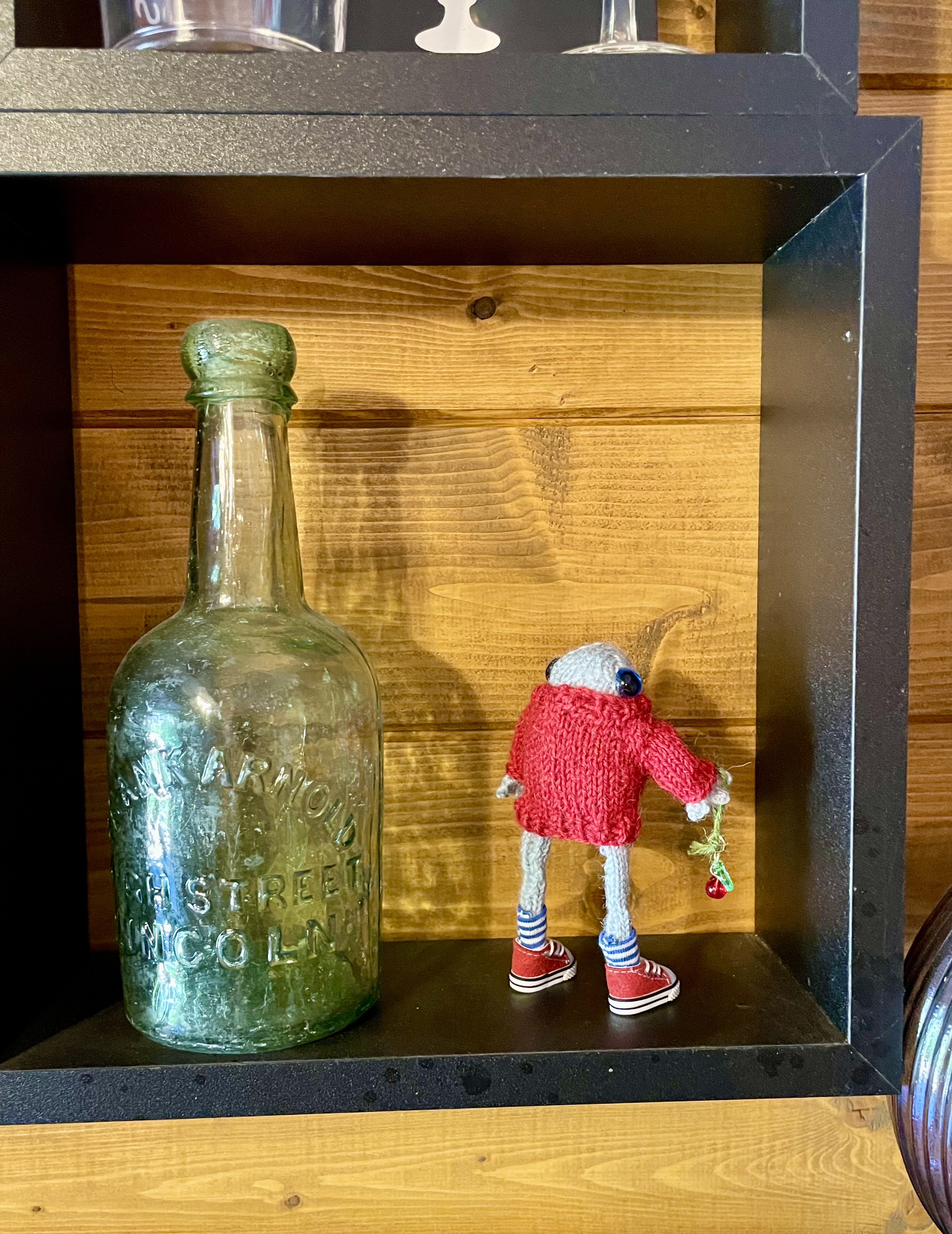 Meet Vinny: The Tiny Hand-Knitted Frog