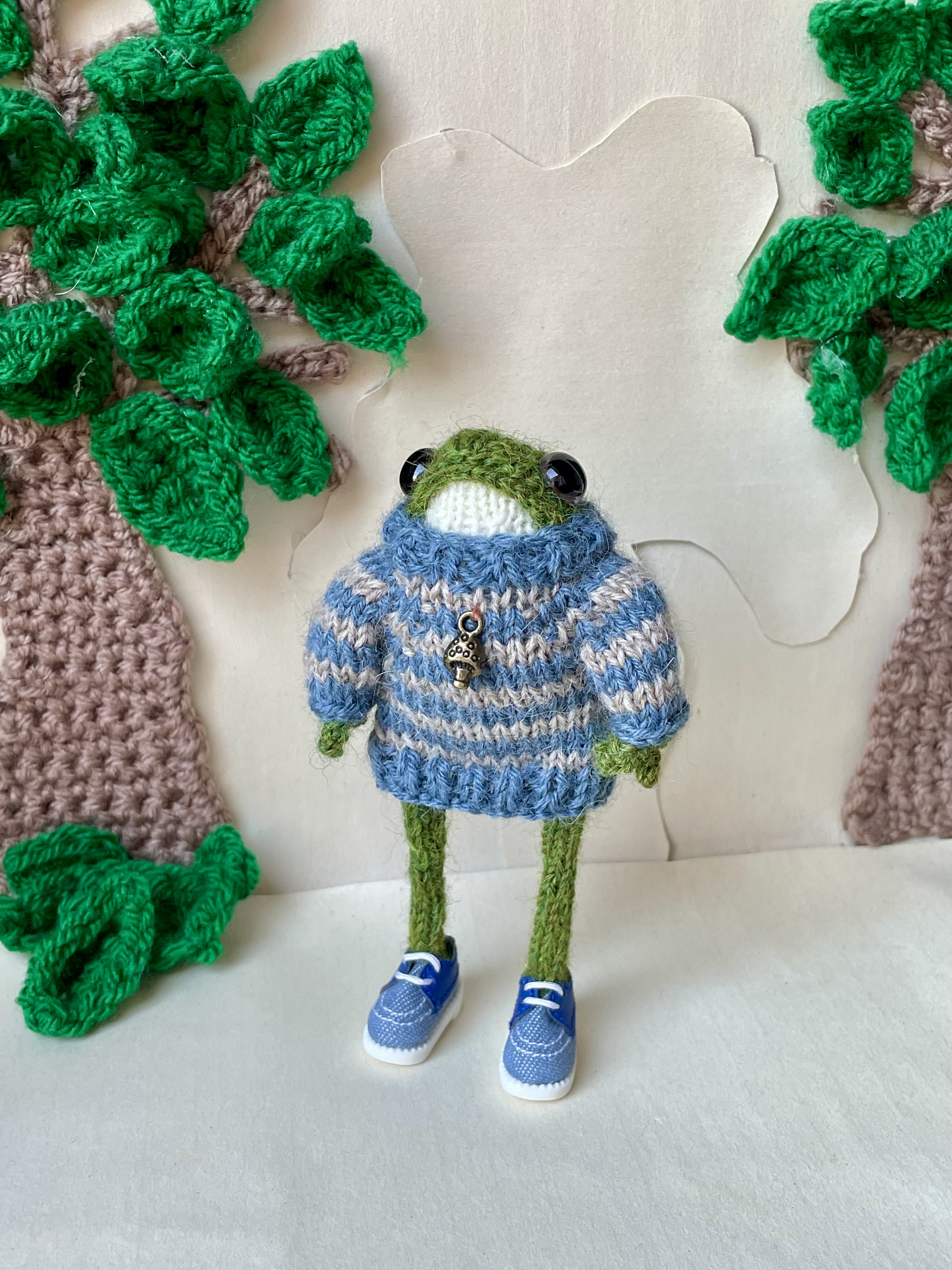 Archie, the delightful handmade little knitted froggy ornament