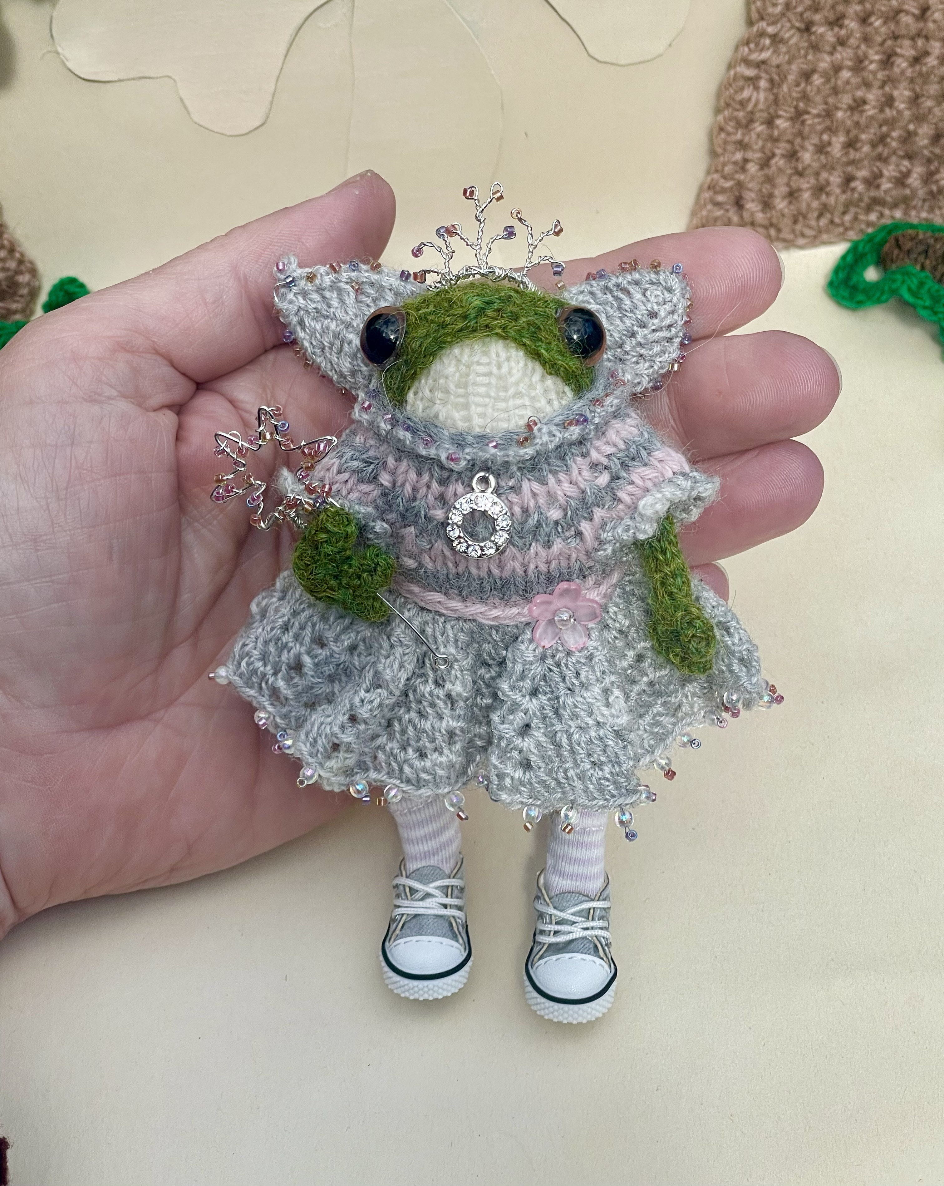 Faye the little knitted Fairy Frog