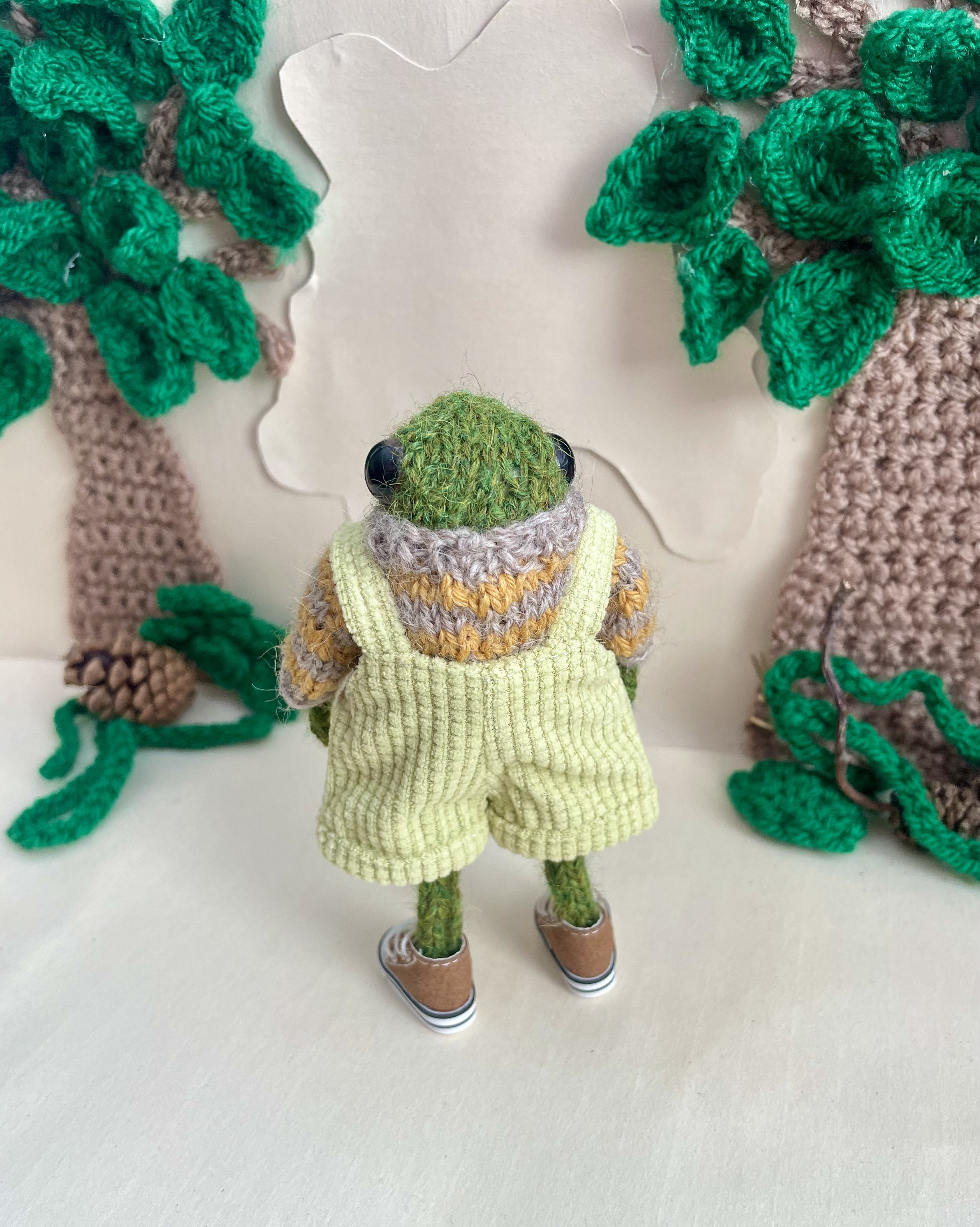 Meet Rowan – A Handcrafted Countryside Collectible Knitted Frog