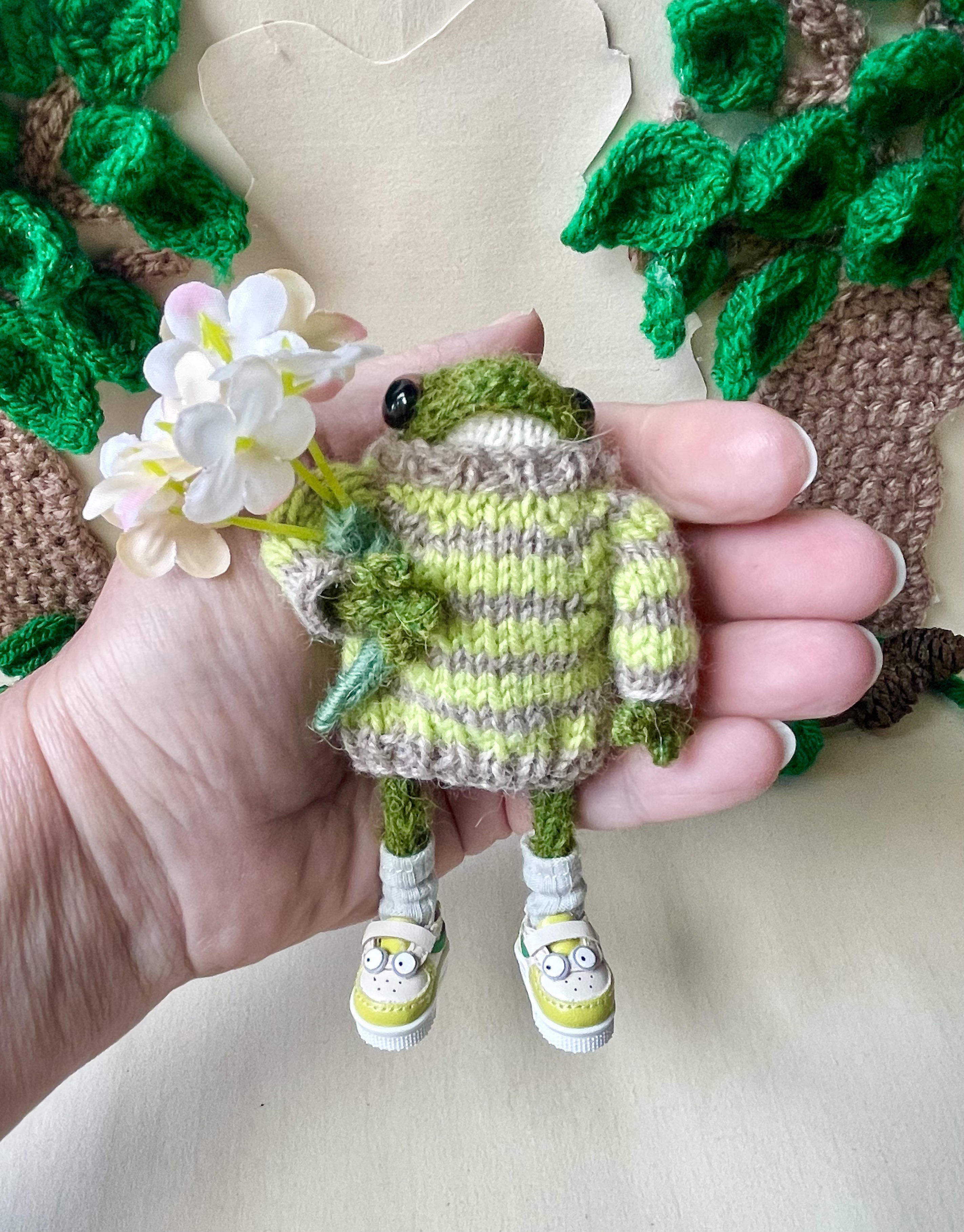 Blossom the little knitted Frog