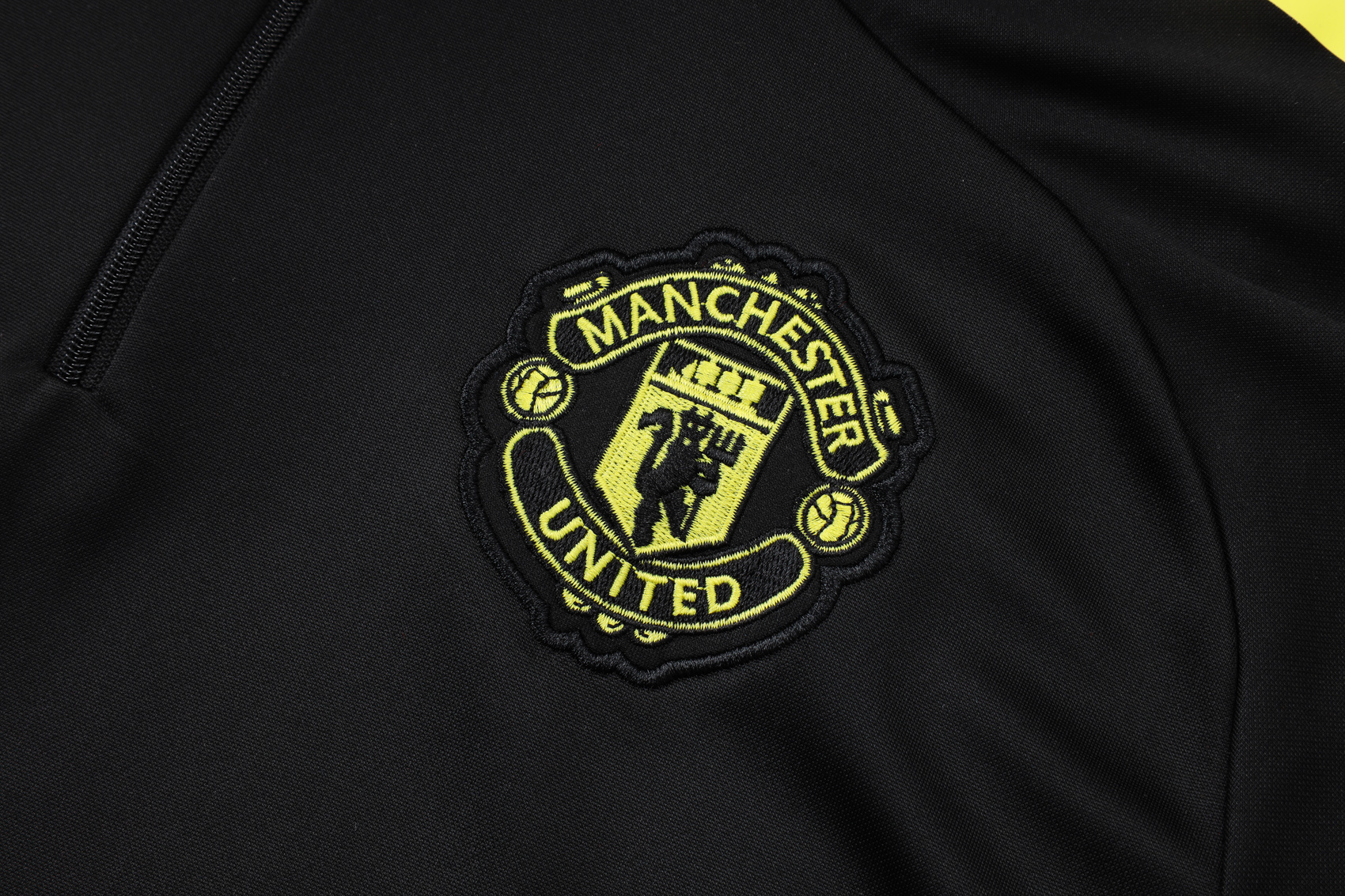 Manchester United Half Zip Training Track Suit - Kids
