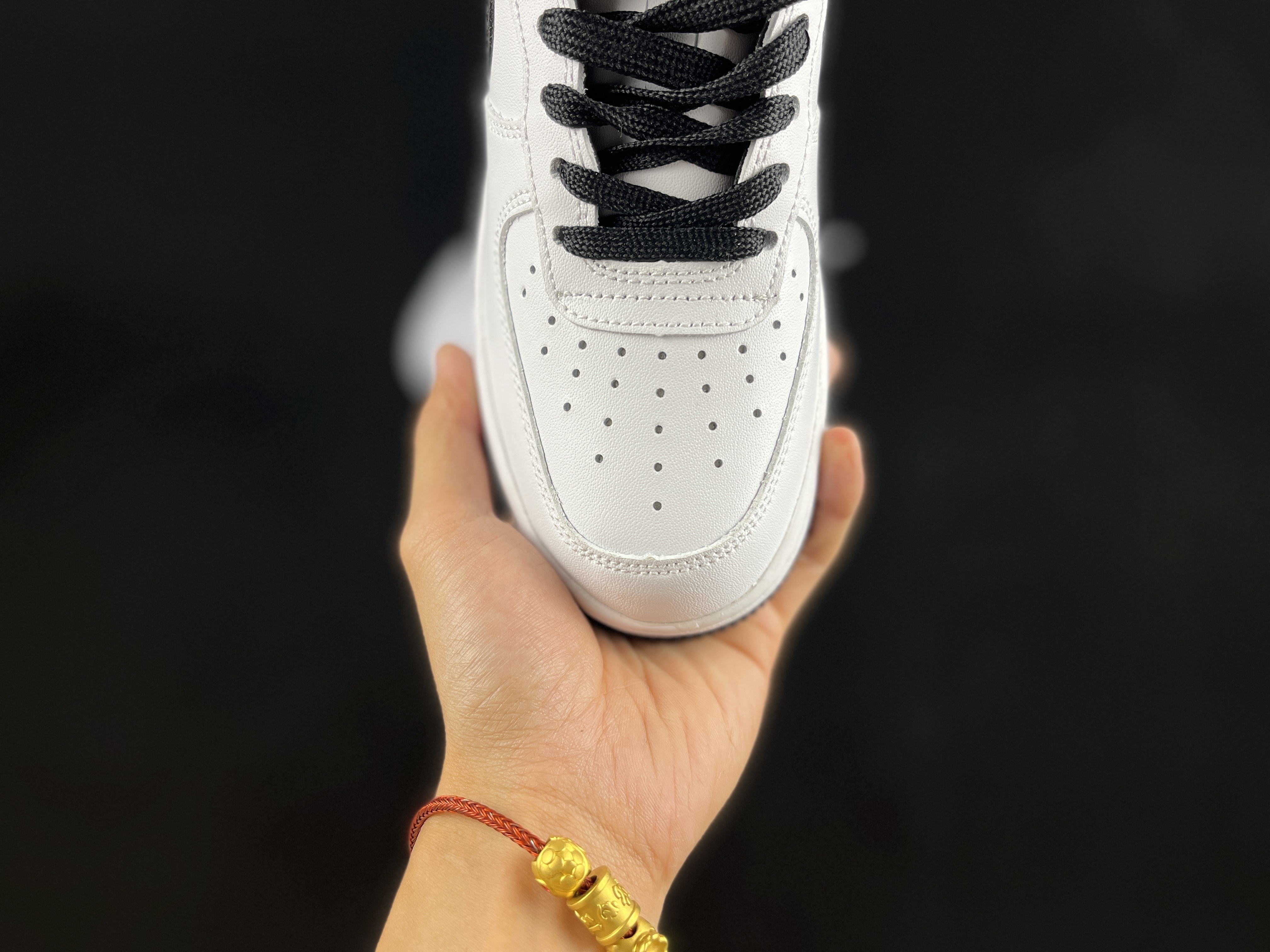 Nike Air Force 1 '07 - Black and White