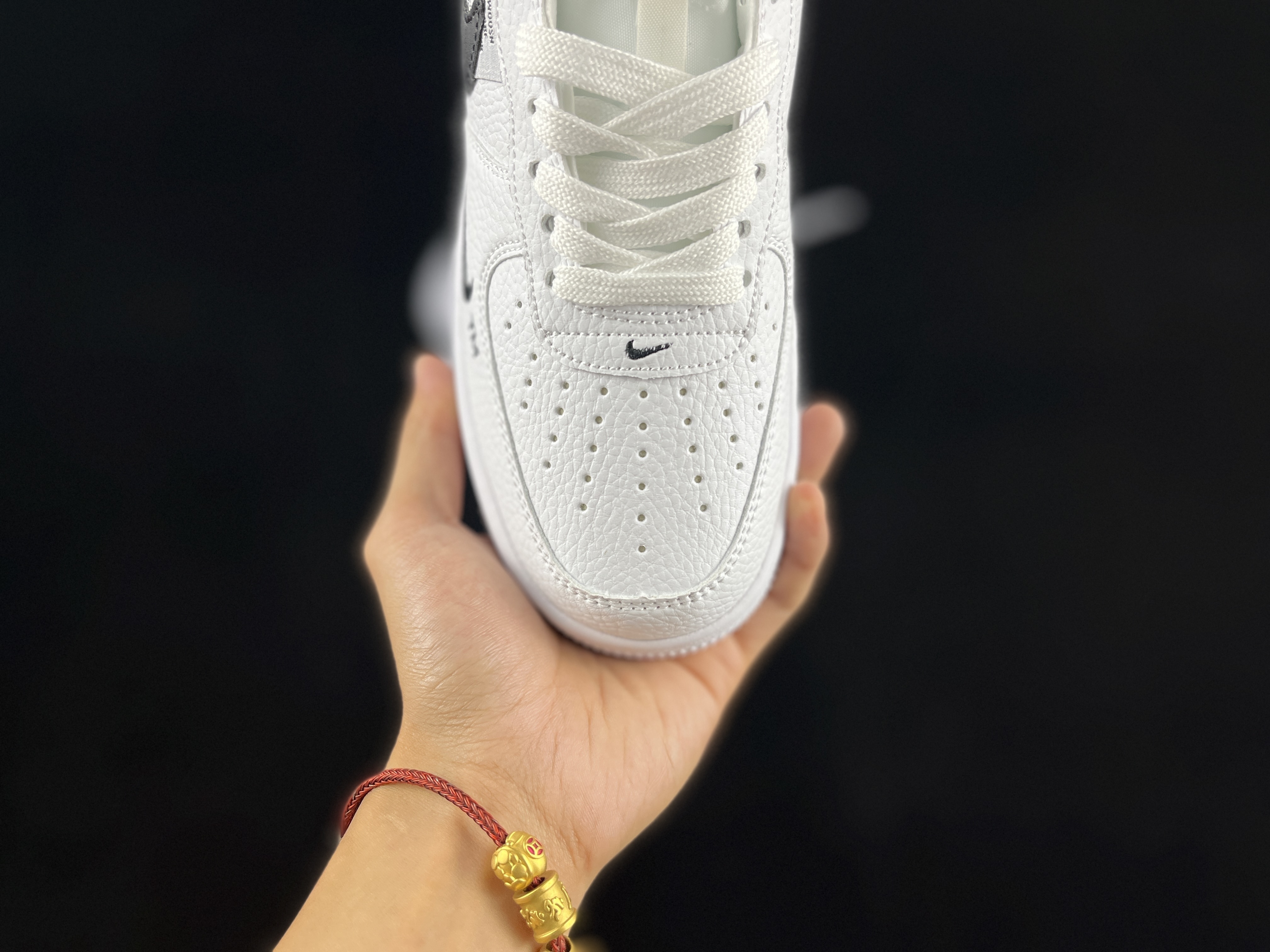 Nike Air Force 1 Low - Black and White