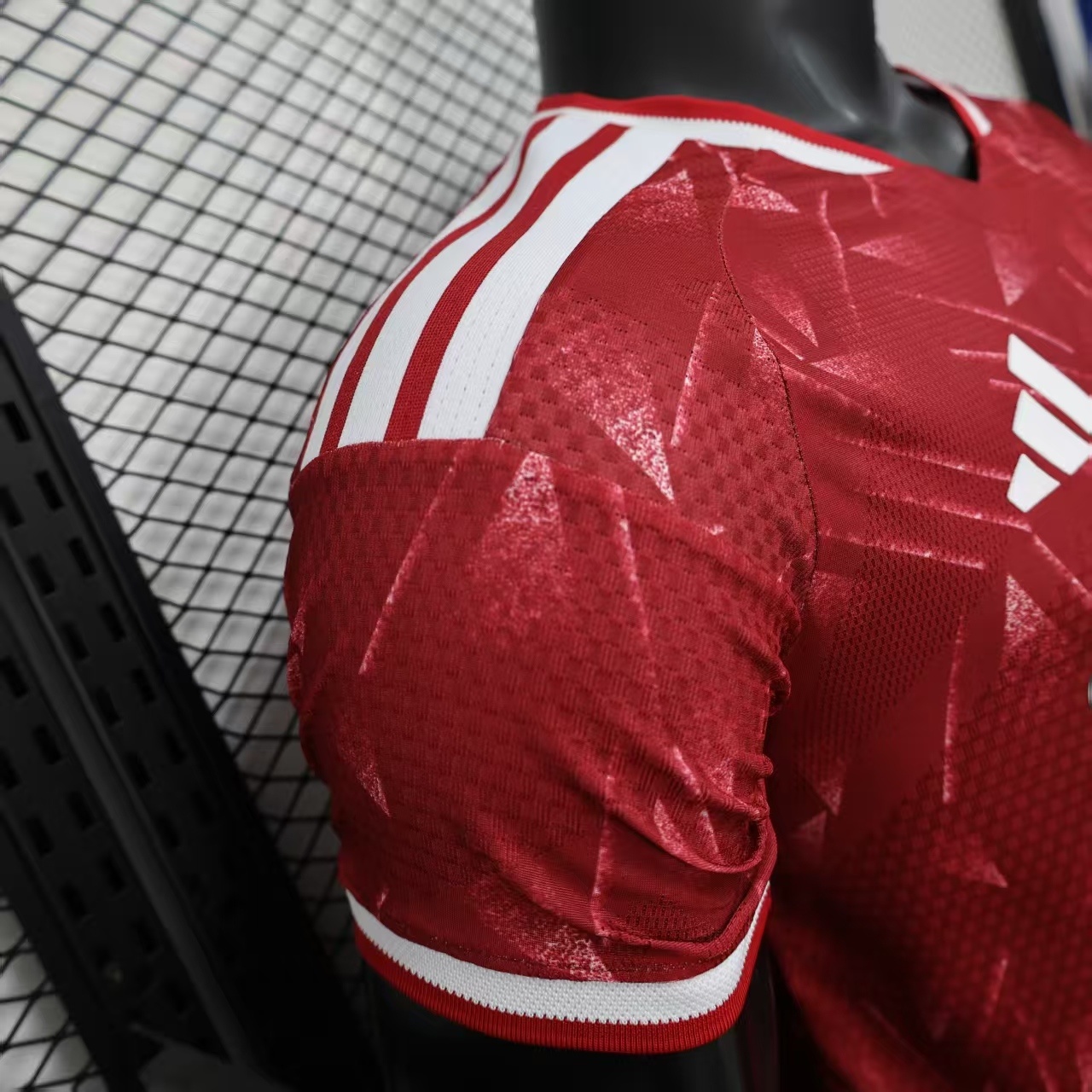 Liverpool 26 27 Home Jersey 