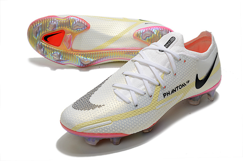 Nike Phantom GT Elite Low Top Soccer Cleats