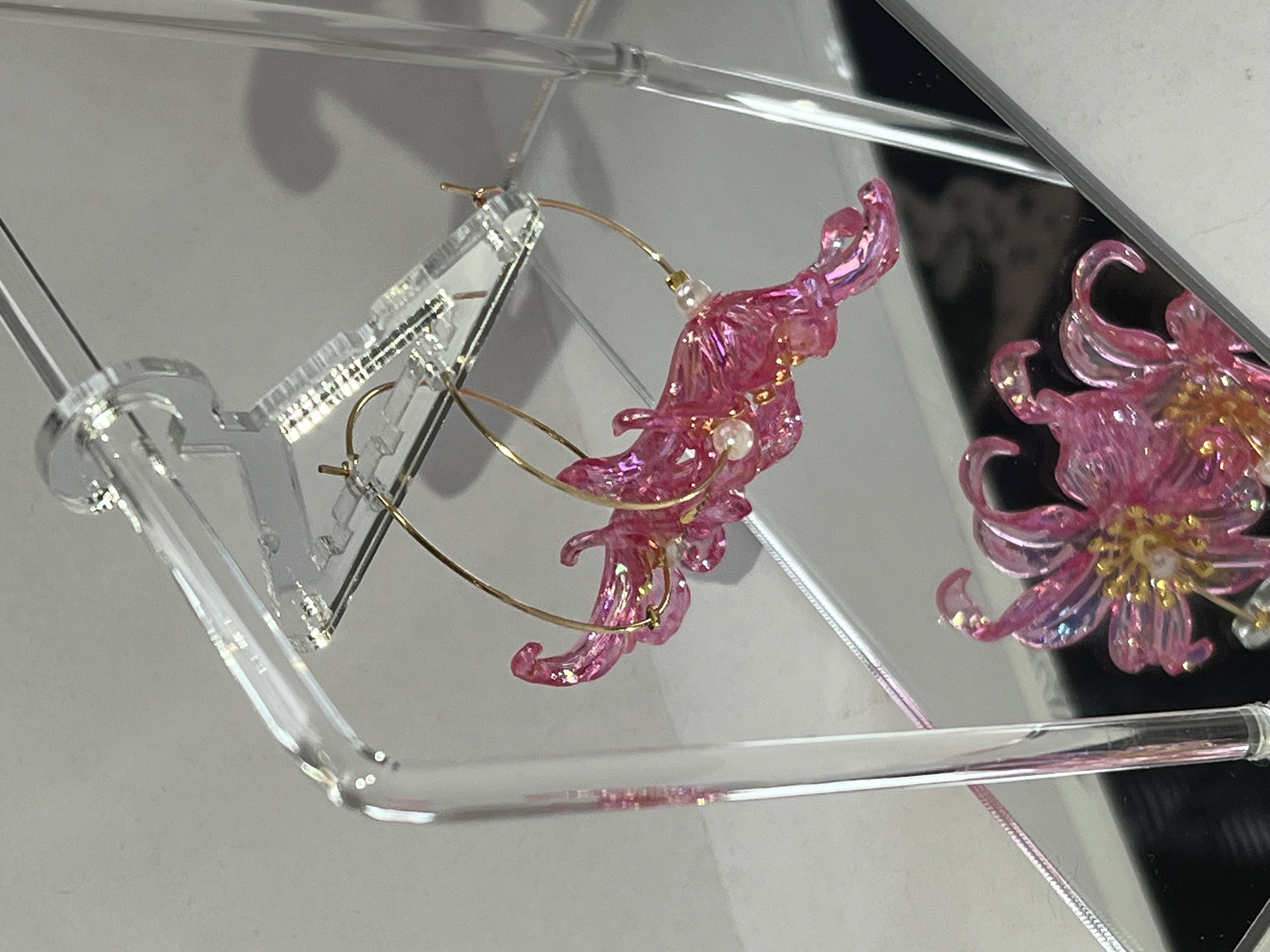 The Glass Lily - Pink