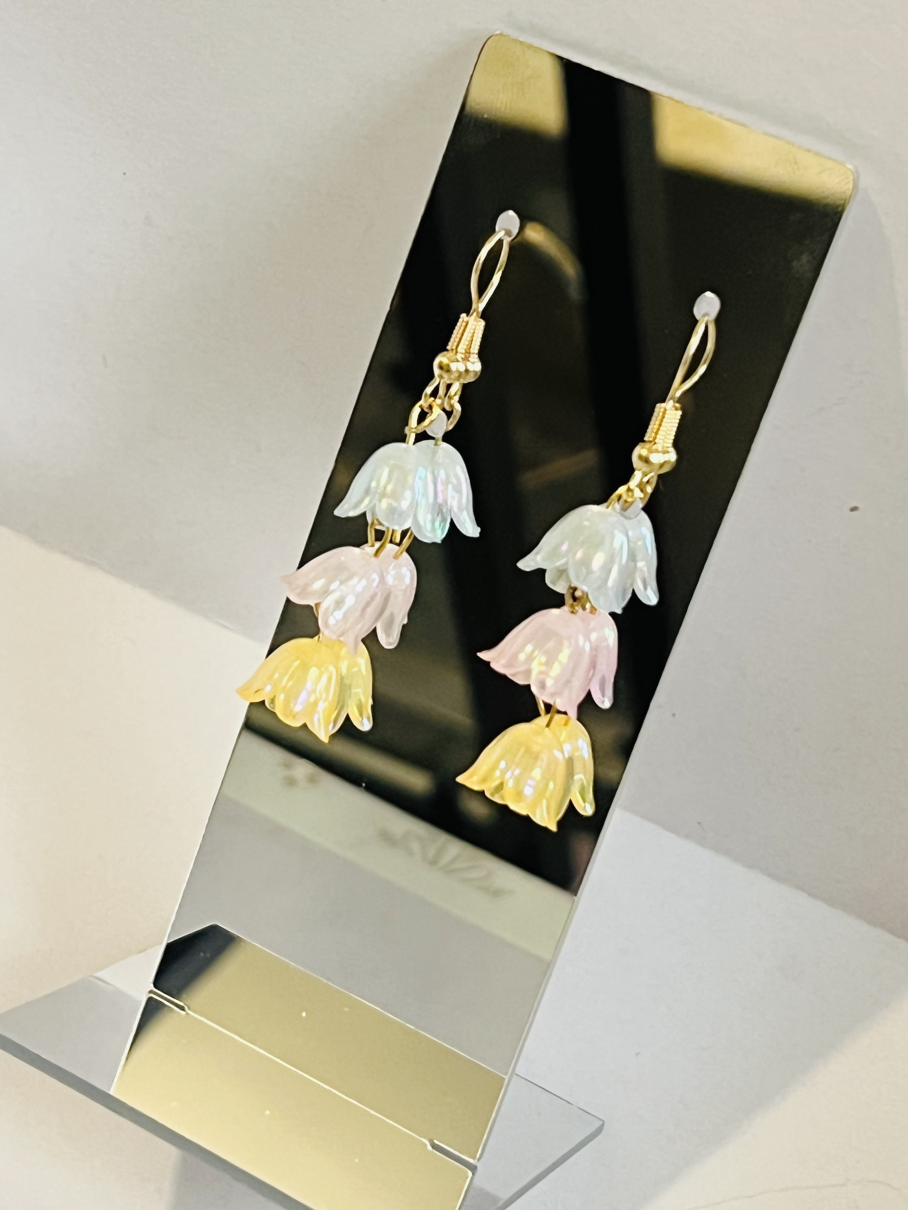 Lily of the Valley Drop - Multi