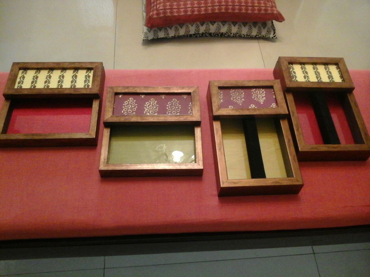 Decorative Cutlery & Serviette Holder Set