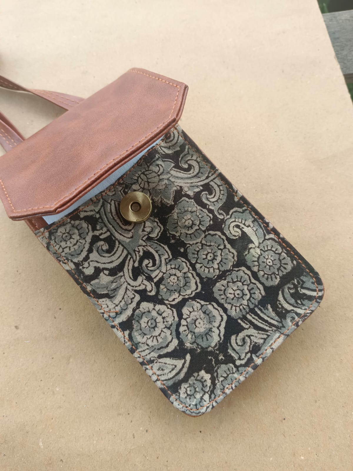 Ajrakh Mobile Slings