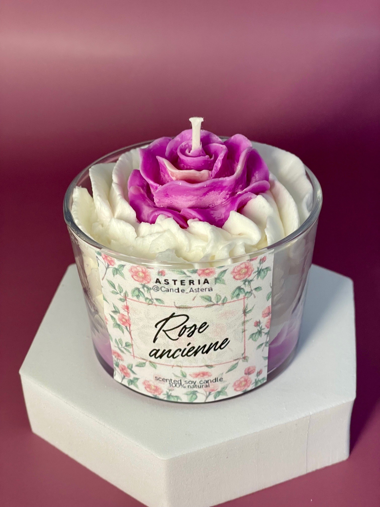 Old rose candle