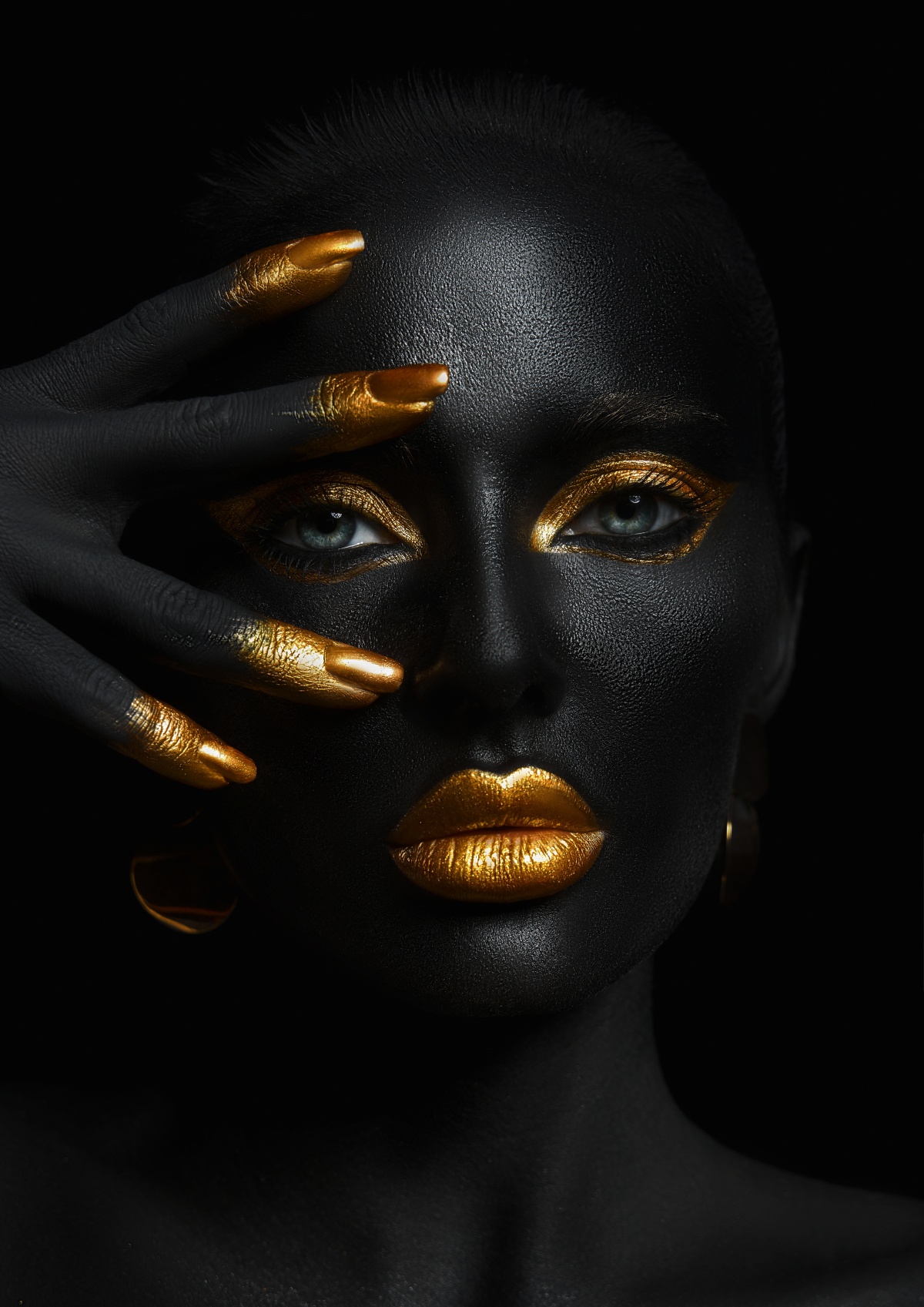Black Gold Woman 6
