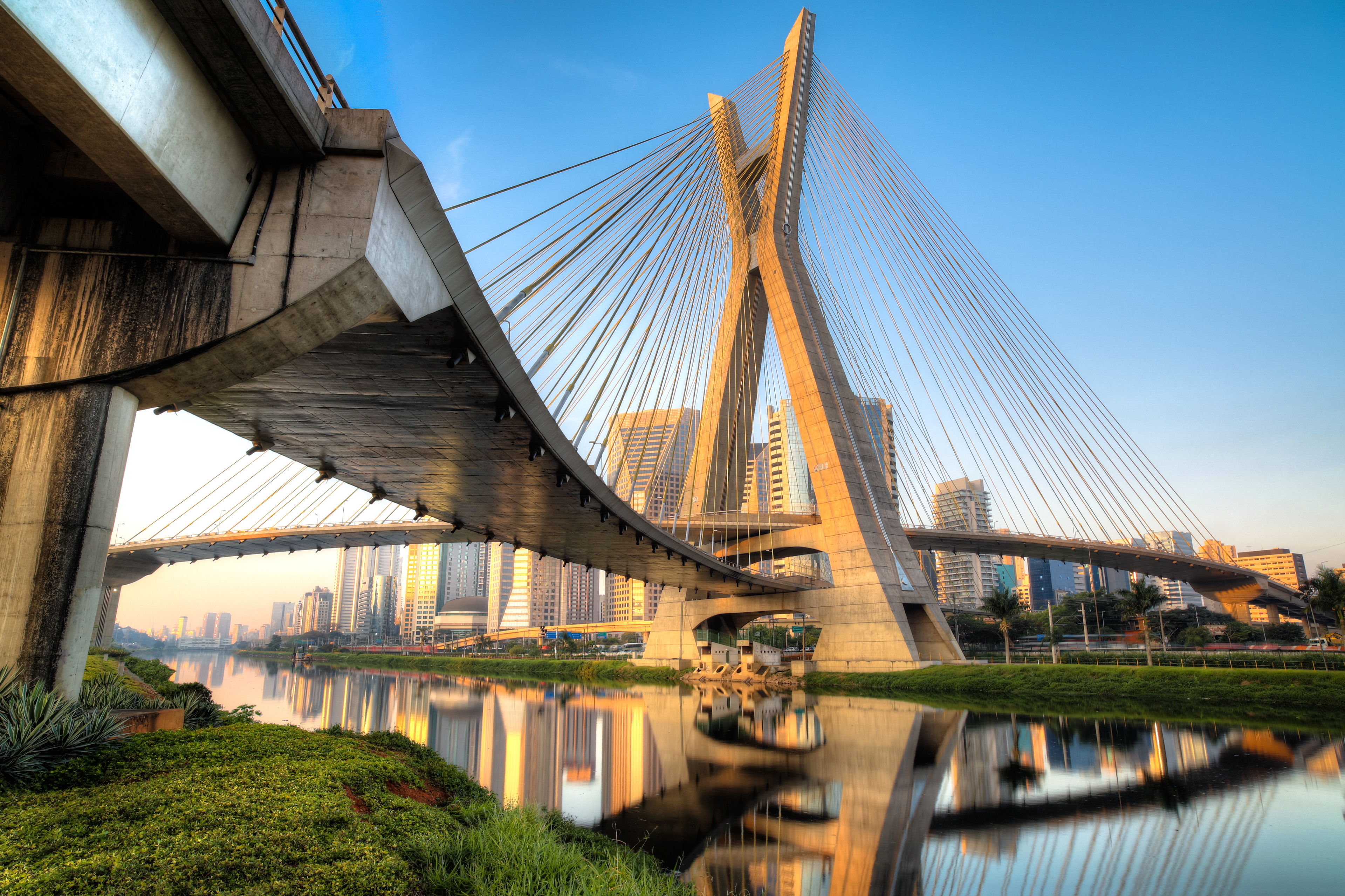 Ponte Estaiada - São Paulo - Brasil