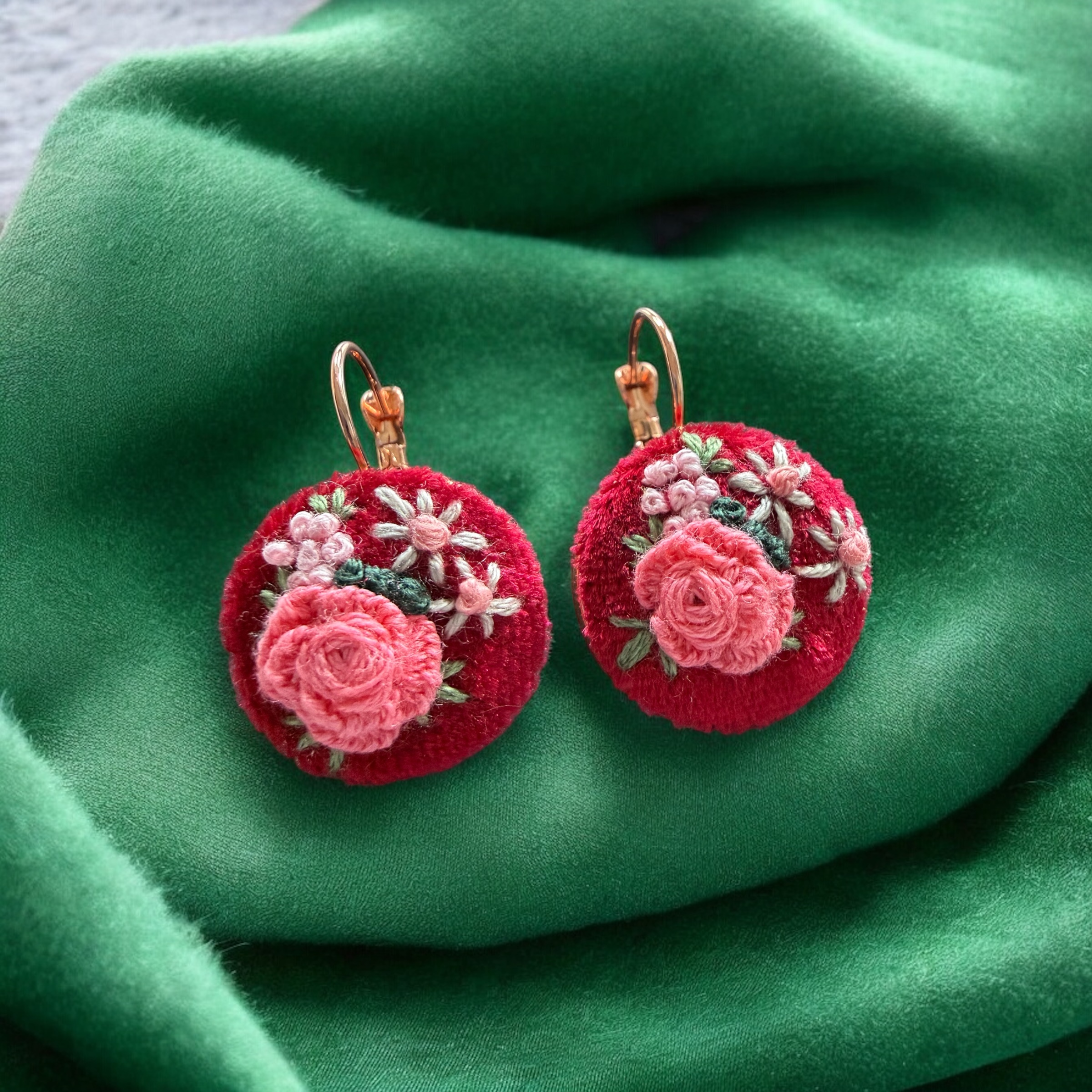 'Threaded Valentine'