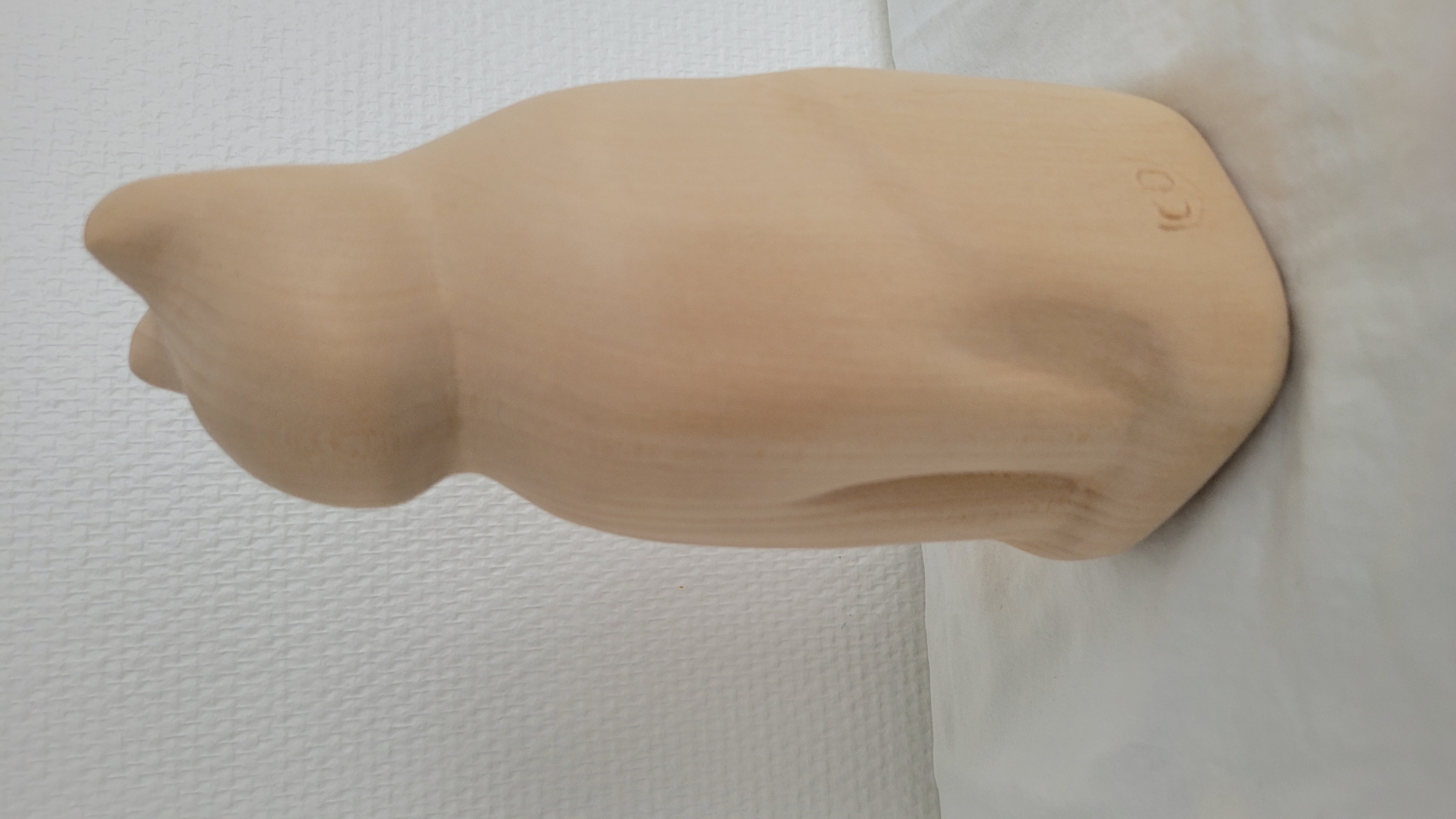 Sculpture "Chat assis"