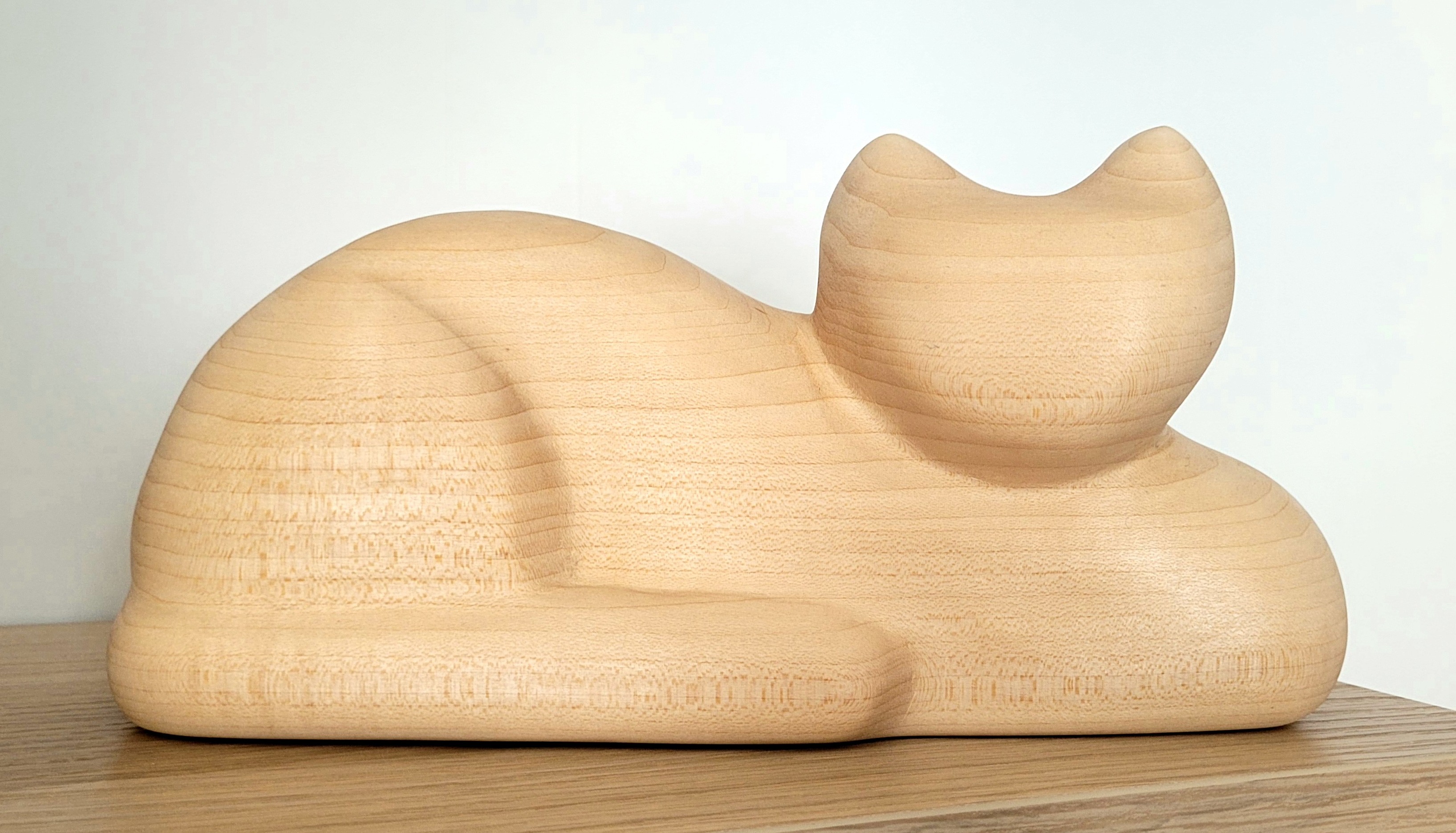 Sculpture "Chat allongé"