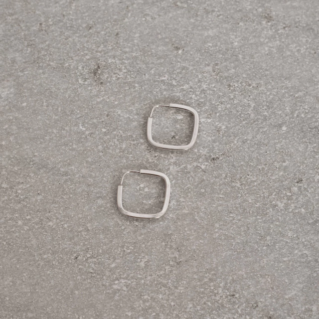 Argola losango fio quadrado