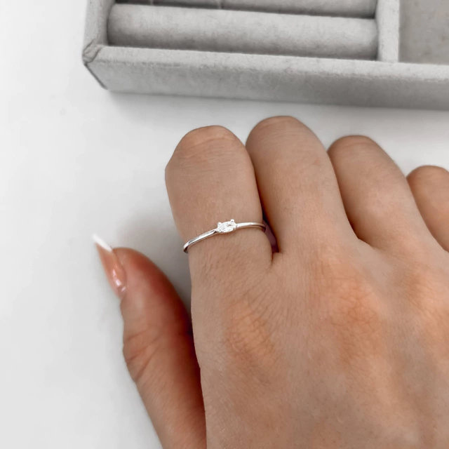 Anel Solitário Zircônia Navete