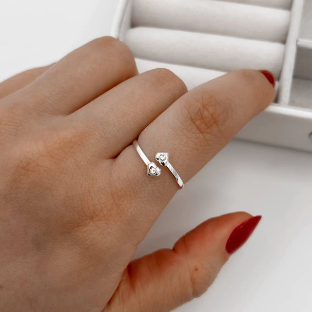 Anel corações com zircônia regulável