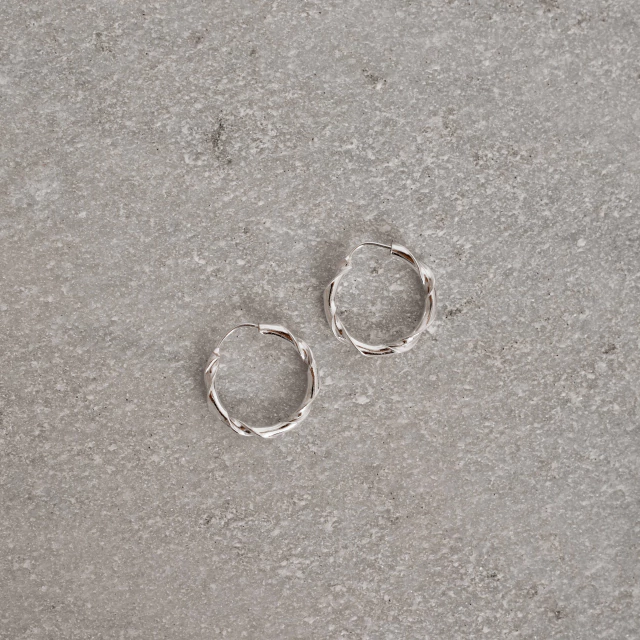 Argola redonda 18mm fio torcido