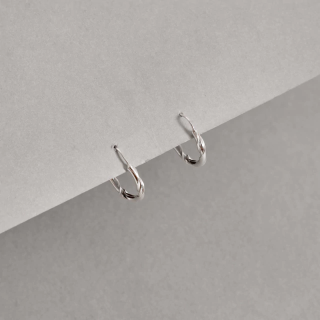 Argola redonda 18mm fio torcido