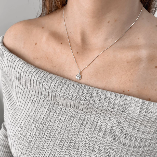 Colar pingente zircônia redonda