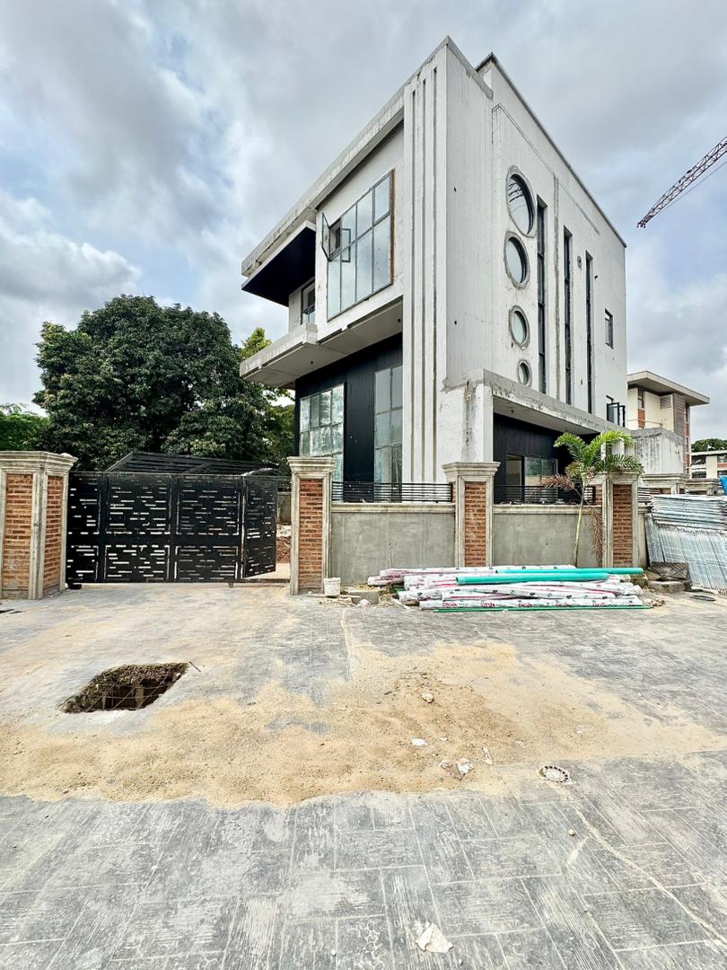  5bedroom fully detached villa at Glover road, ikoyi ($5m)