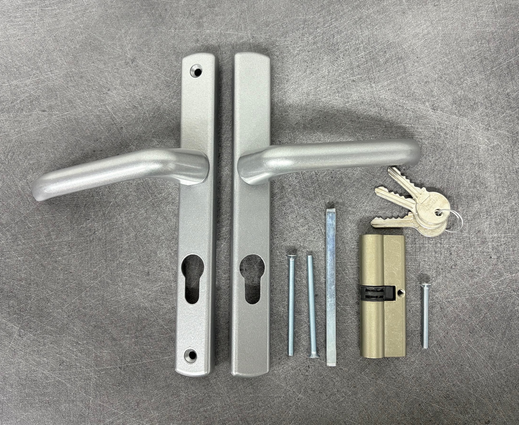 POIGNEE DE PORTE EN ALUMINIUM GRISE ET BARILLET