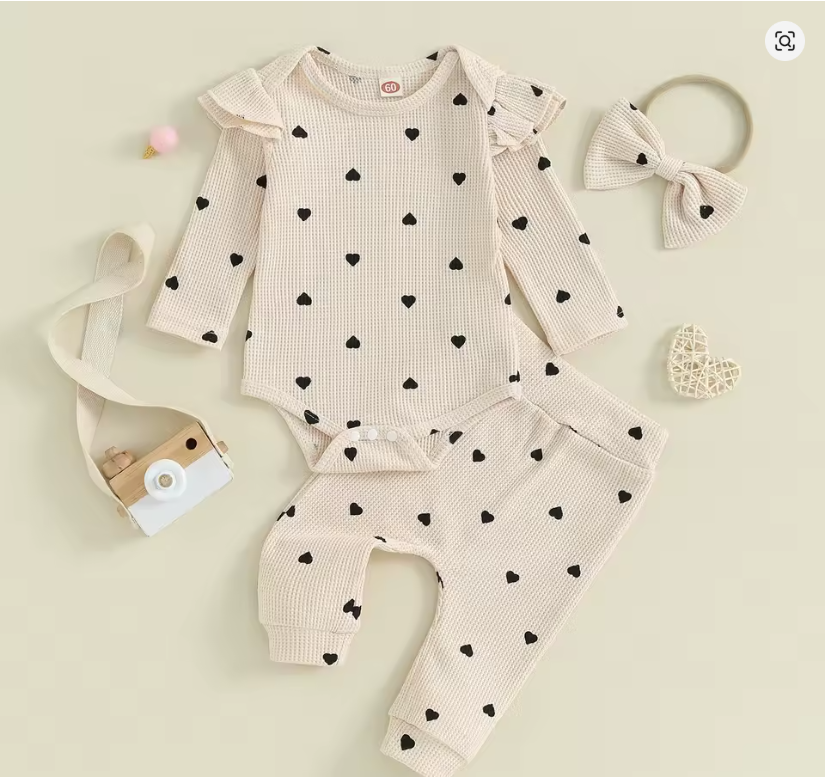 Heart Print Baby Outfit Set