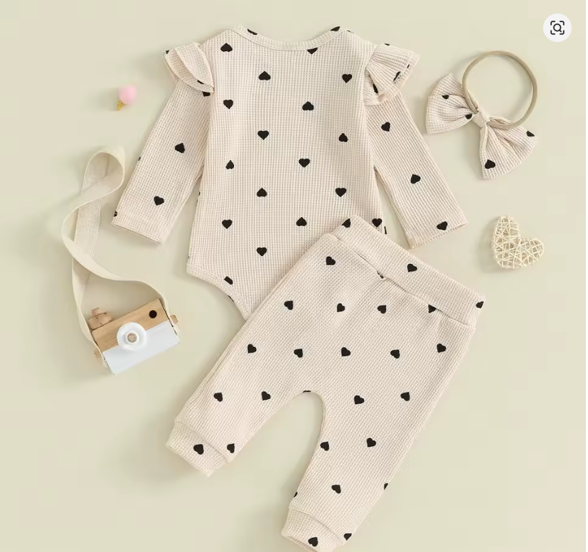 Heart Print Baby Outfit Set