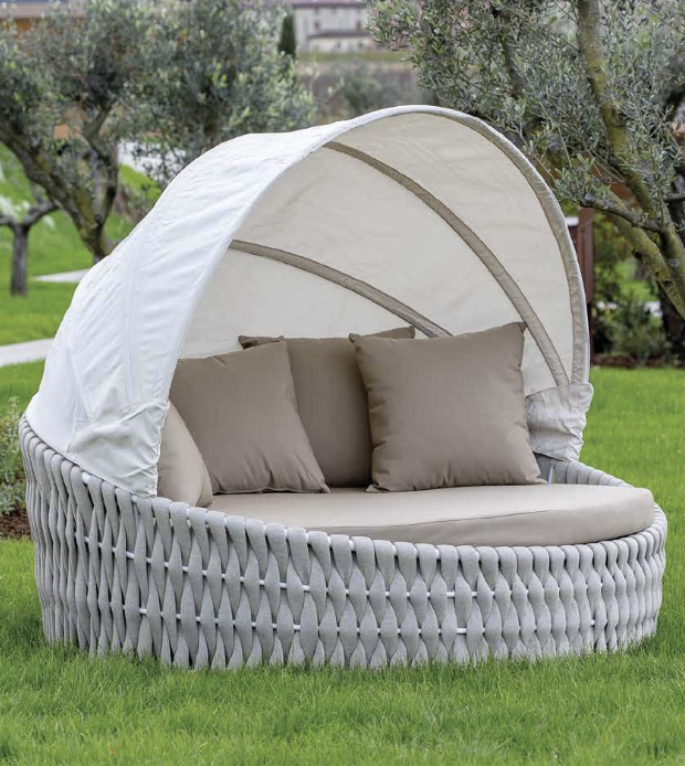 Eden  Daybed with Canopy