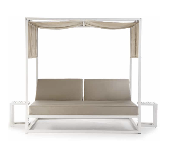 Antigua Lux Daybed