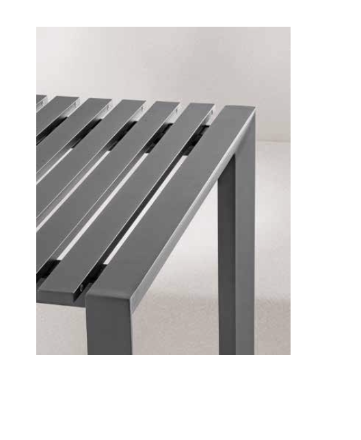 Stromboli  Outdoor Slat Bench