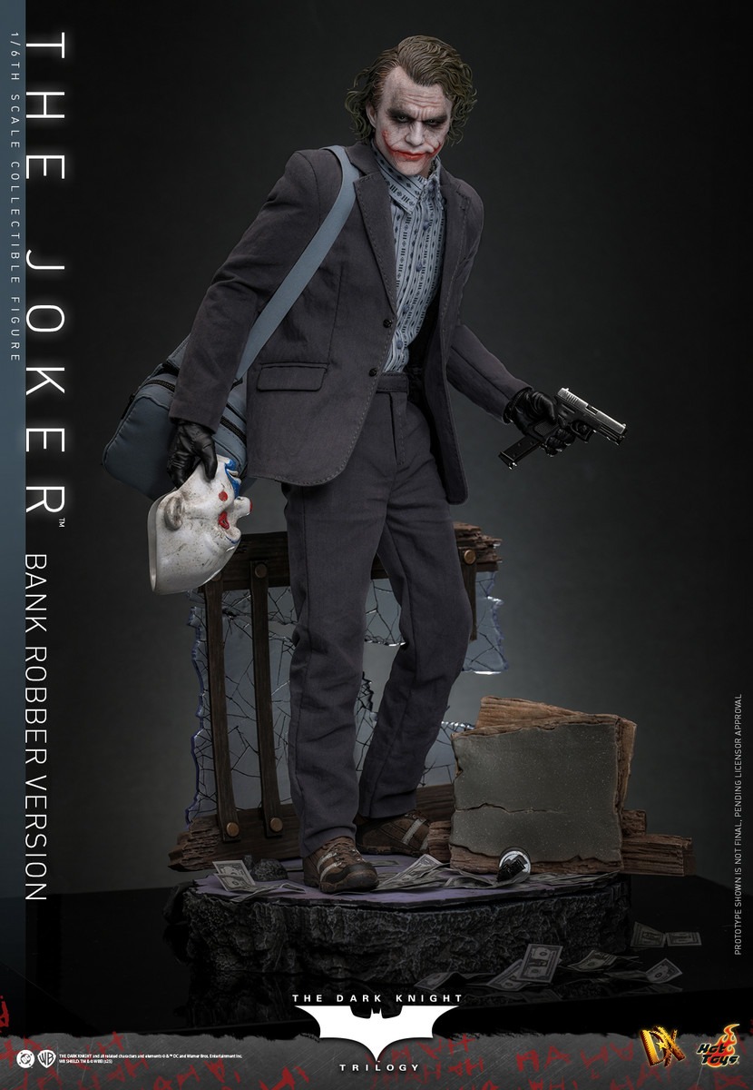 Pre Order! Hot Toys DX50 1/6th scale The Joker (Bank Robber Version) The Dark Knight Trilogy