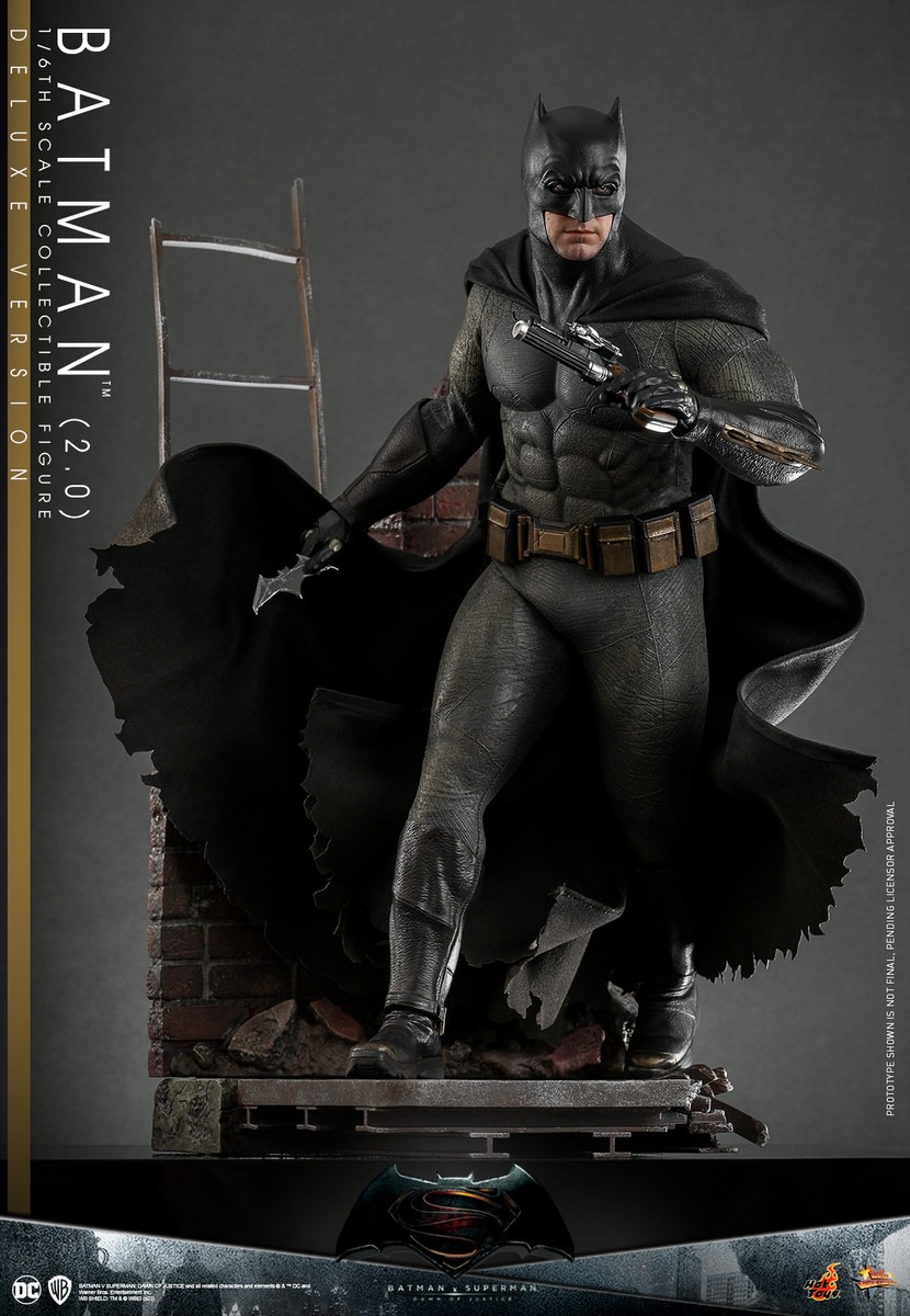 In Stock! Hot Toys MMS732 Batman (2.0) Batman v Superman: Dawn of Justice Deluxe Version