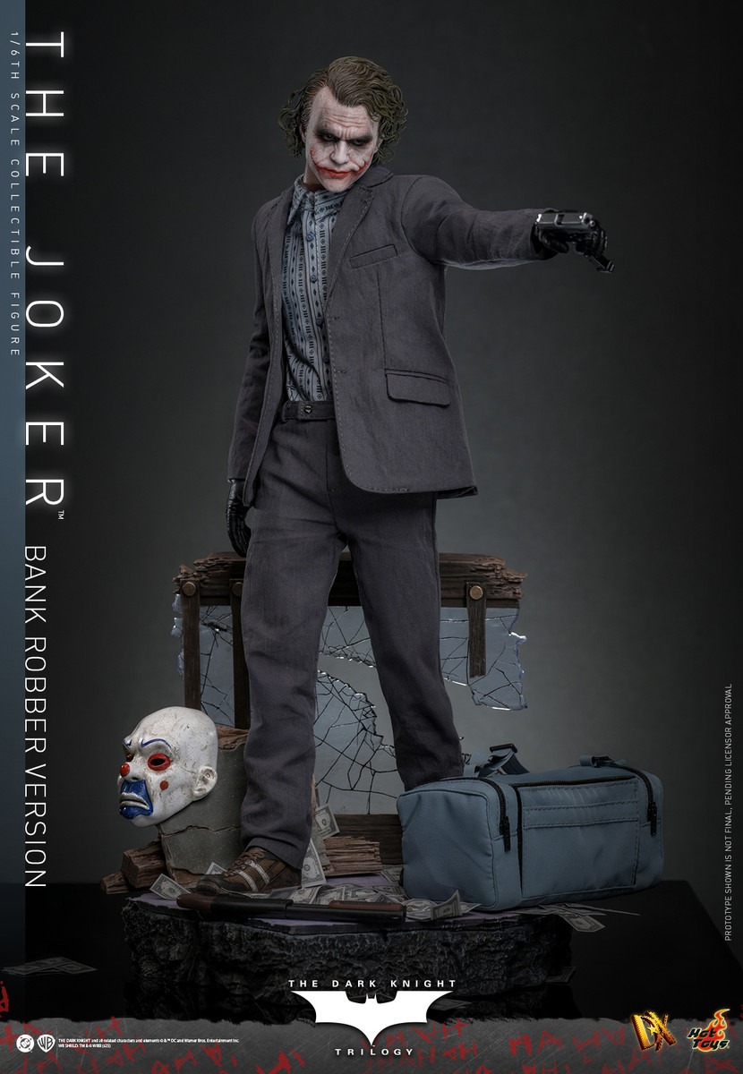 Pre Order! Hot Toys DX50 1/6th scale The Joker (Bank Robber Version) The Dark Knight Trilogy