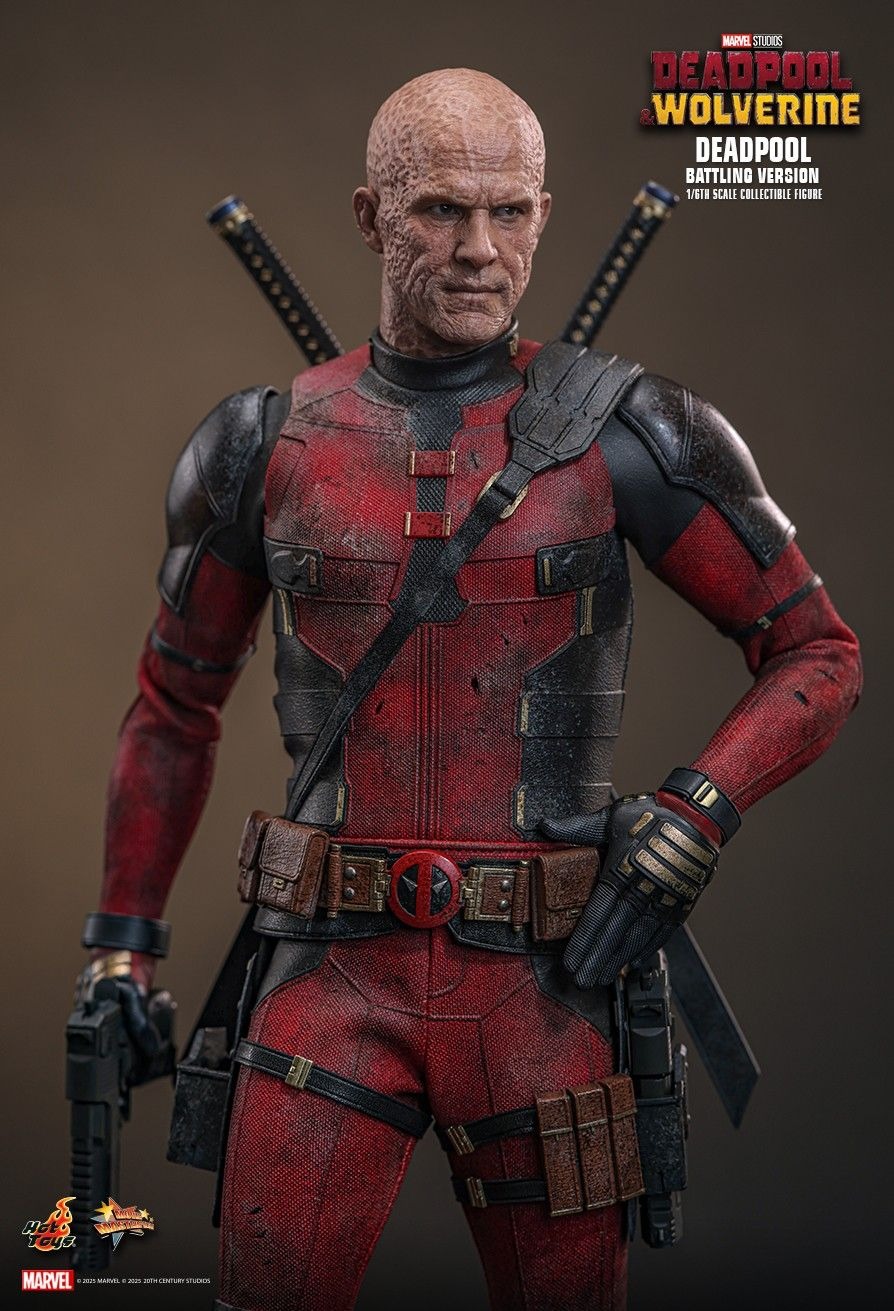 In Stock! Hot Toys MMS782 Deadpool & Wolverine Deadpool (Battling Version) 1/6 scale Collectible Figure