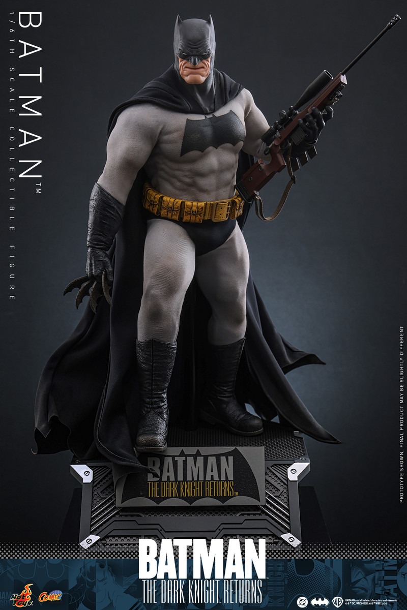 In stock! Hot Toys CMS024 Batman The Dark Knight Returns 1/6 Figure