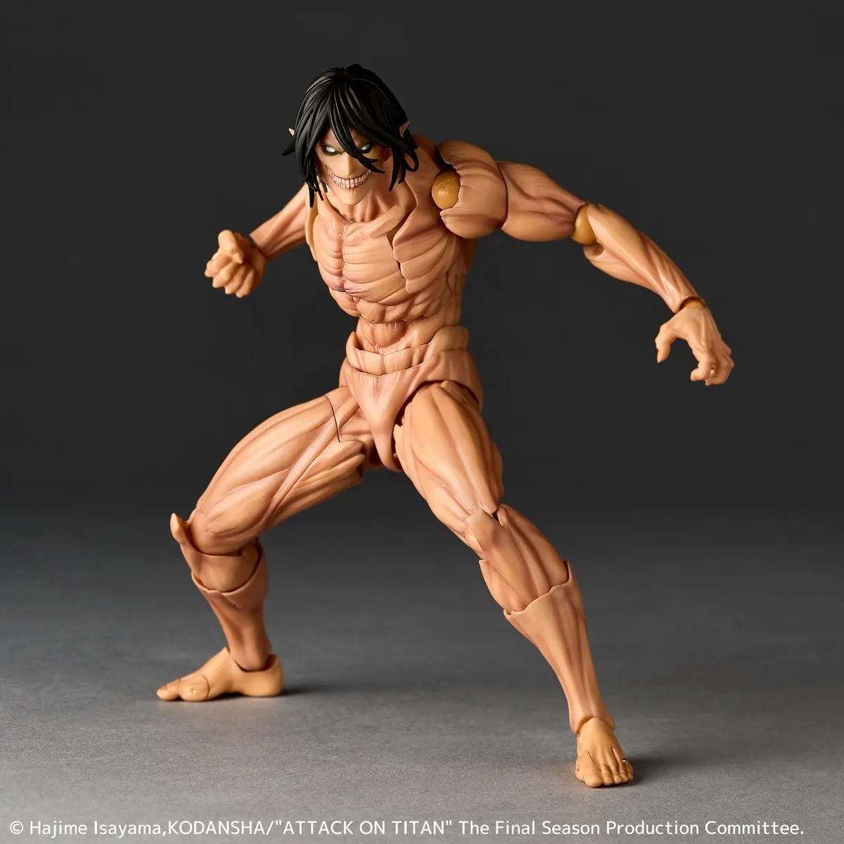 In stock! Attack on Titan Eren Yeager Titan Revoltech Amazing Yamaguchi Action Figure
