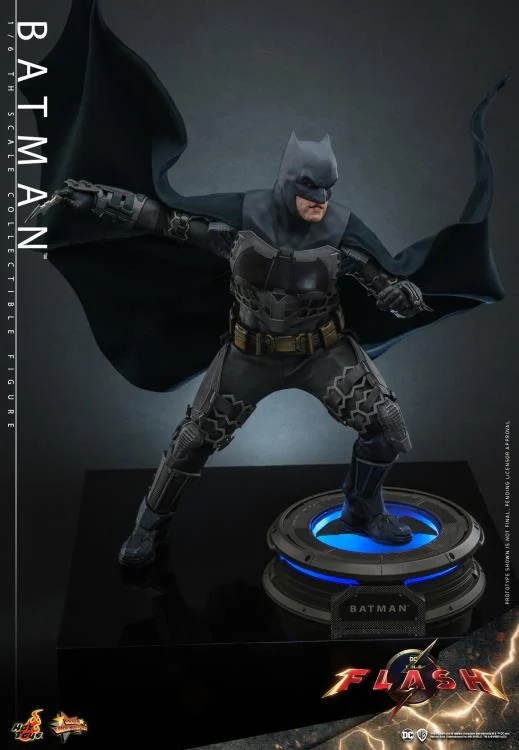 Hot Toys MMS703 The Flash – Batman 1/6 Figure