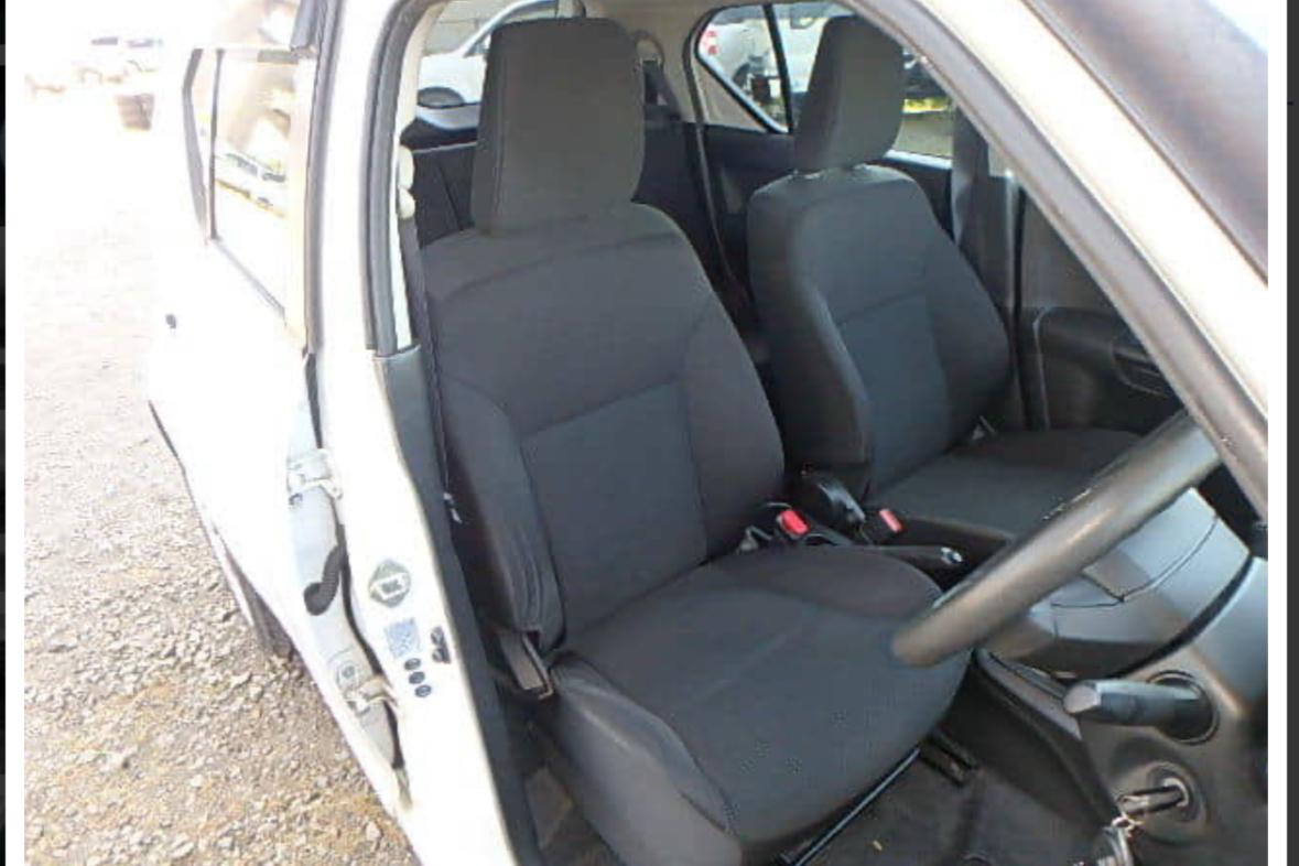 2017 White Suzuki Ignis hybrid