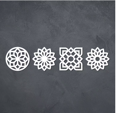 Geschnitzte Holzornamente (4 Stück)