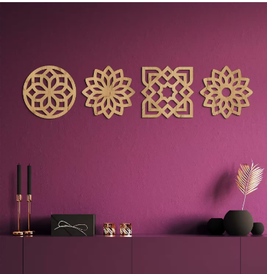 Geschnitzte Holzornamente (4 Stück)