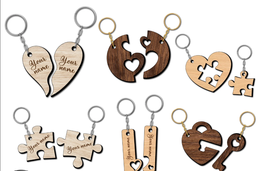 INDIVIDUELLE HOLZ‑ANHÄNGER FÜR PAARE & FREUNDE