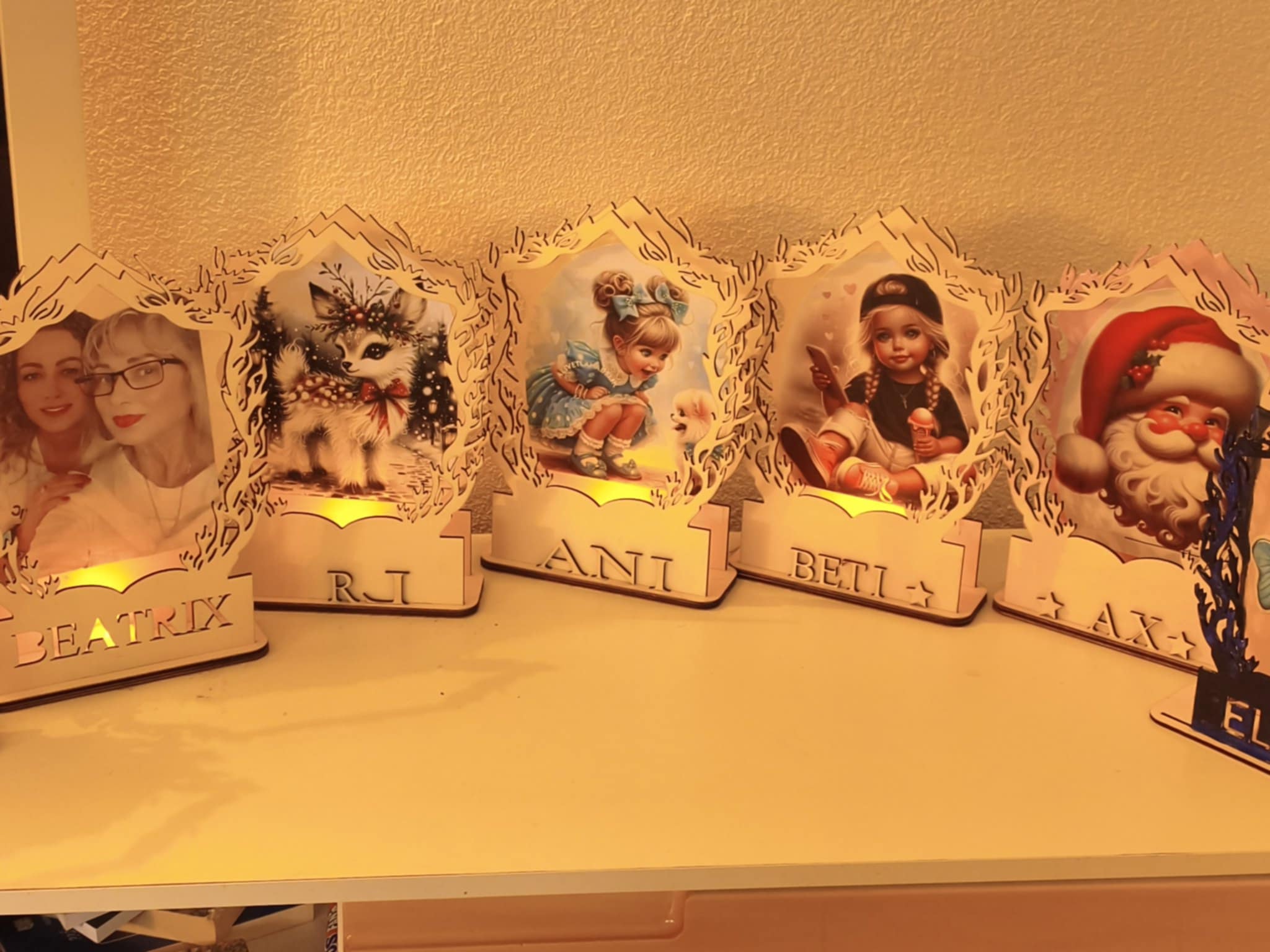 NACHTLICHT – Personalisierte LED-Nachtlampe mit Schmetterling, Holzornament 3D