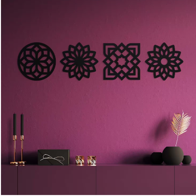 Geschnitzte Holzornamente (4 Stück)