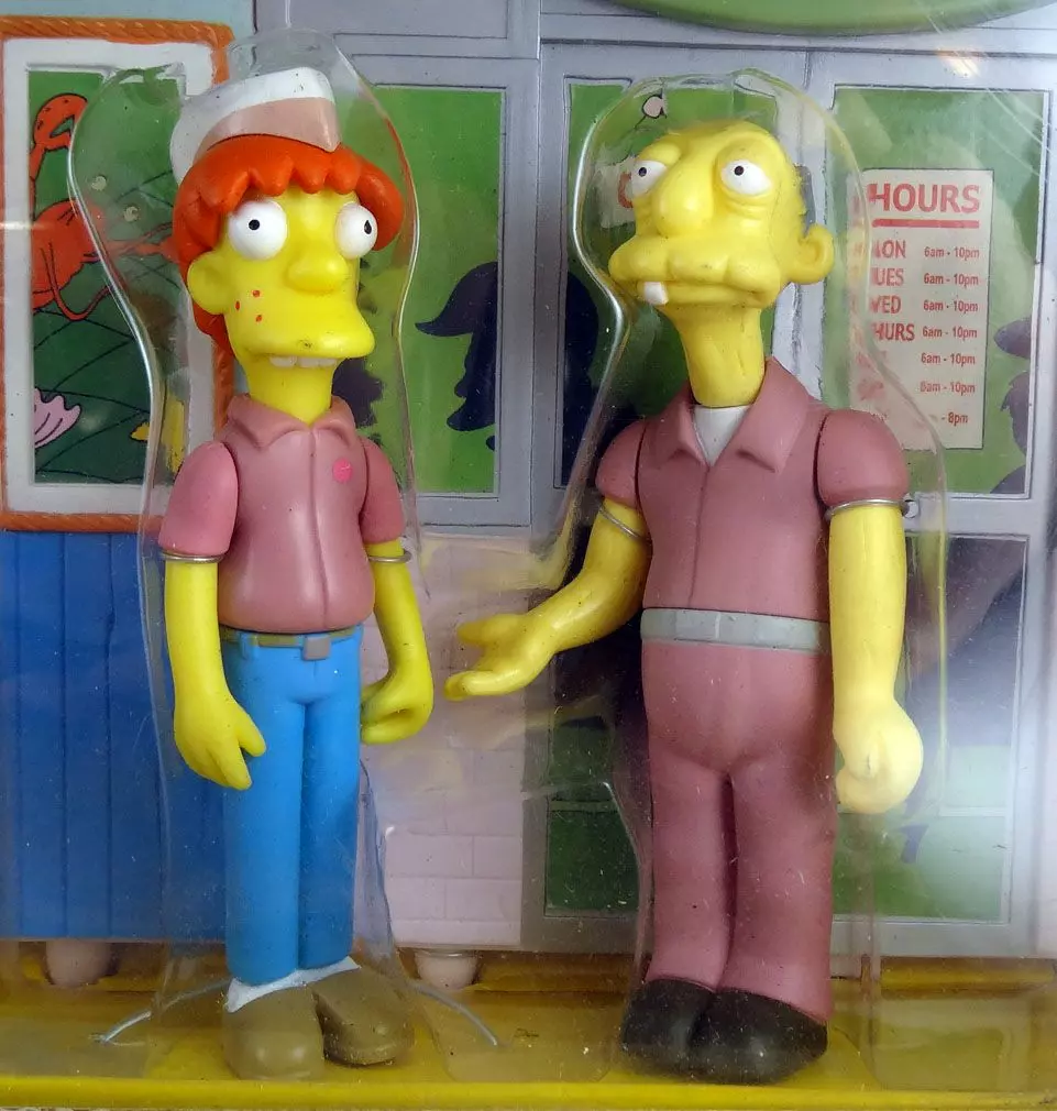 Main Street Los Simpsons Playmates