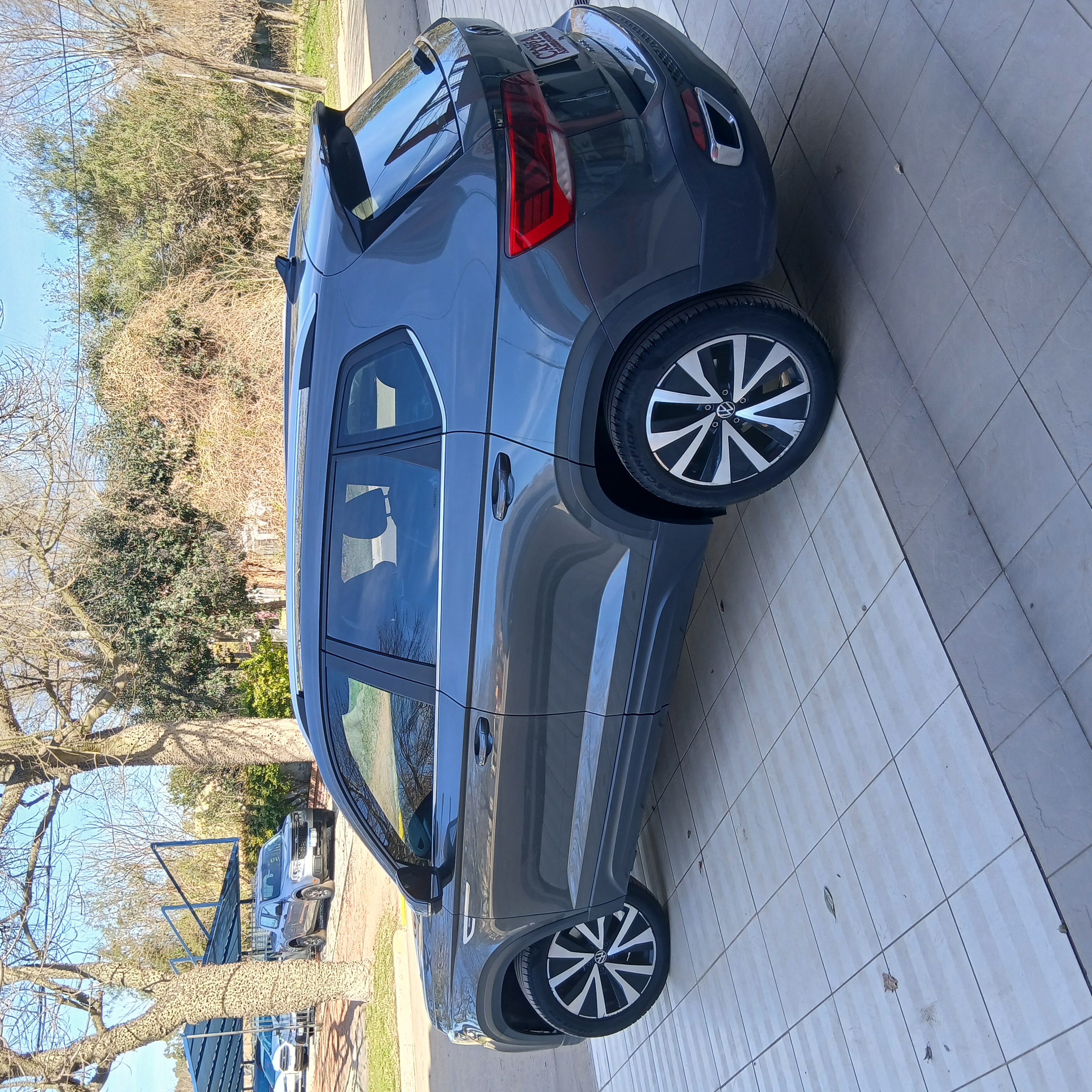 Volkswagen Taos Highline AT